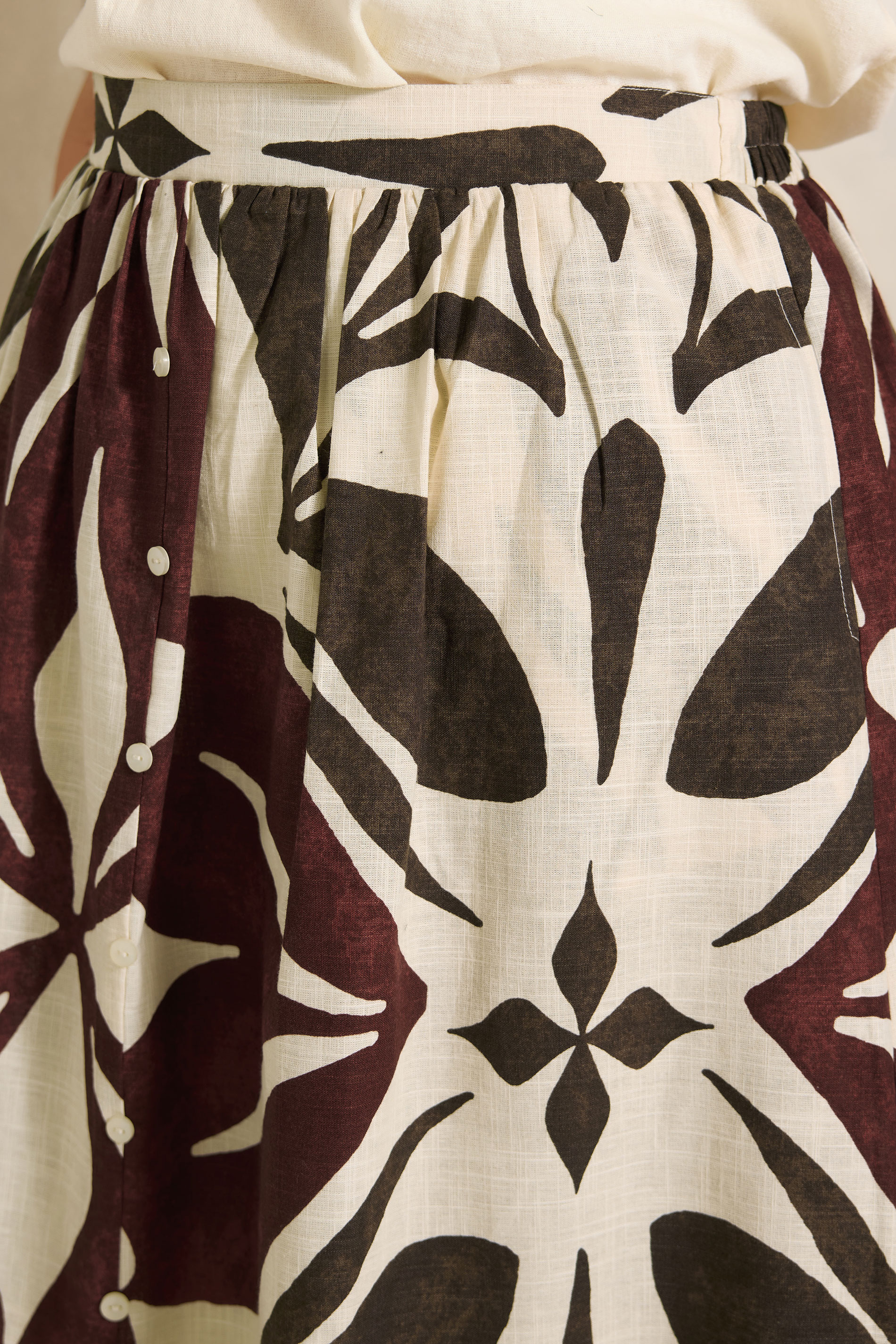 EVANS Plus Size Cream & Brown Abstract Print Cotton Skirt | Evans 4