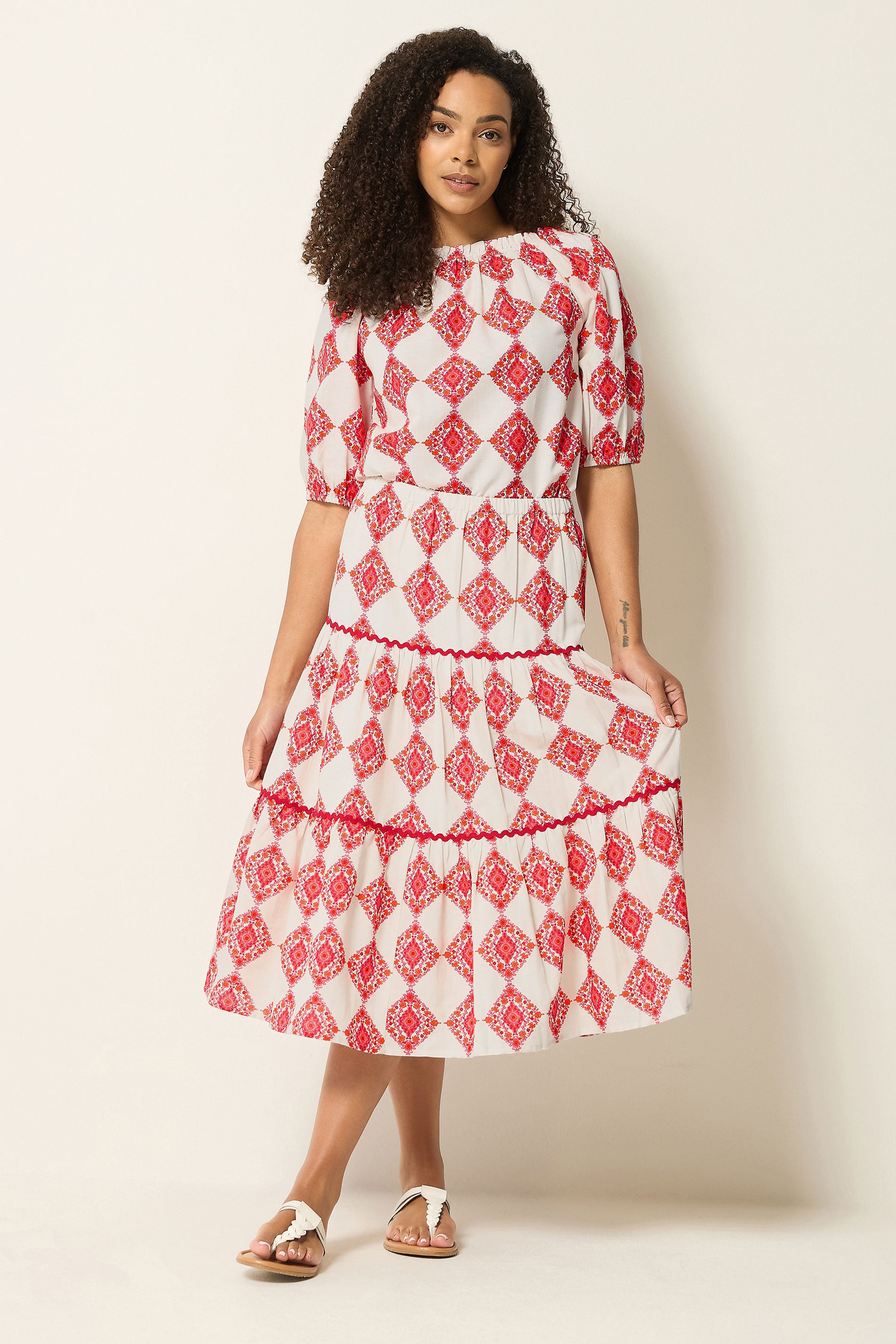 M&Co Ivory White Abstract Tile Print Top | M&Co 4