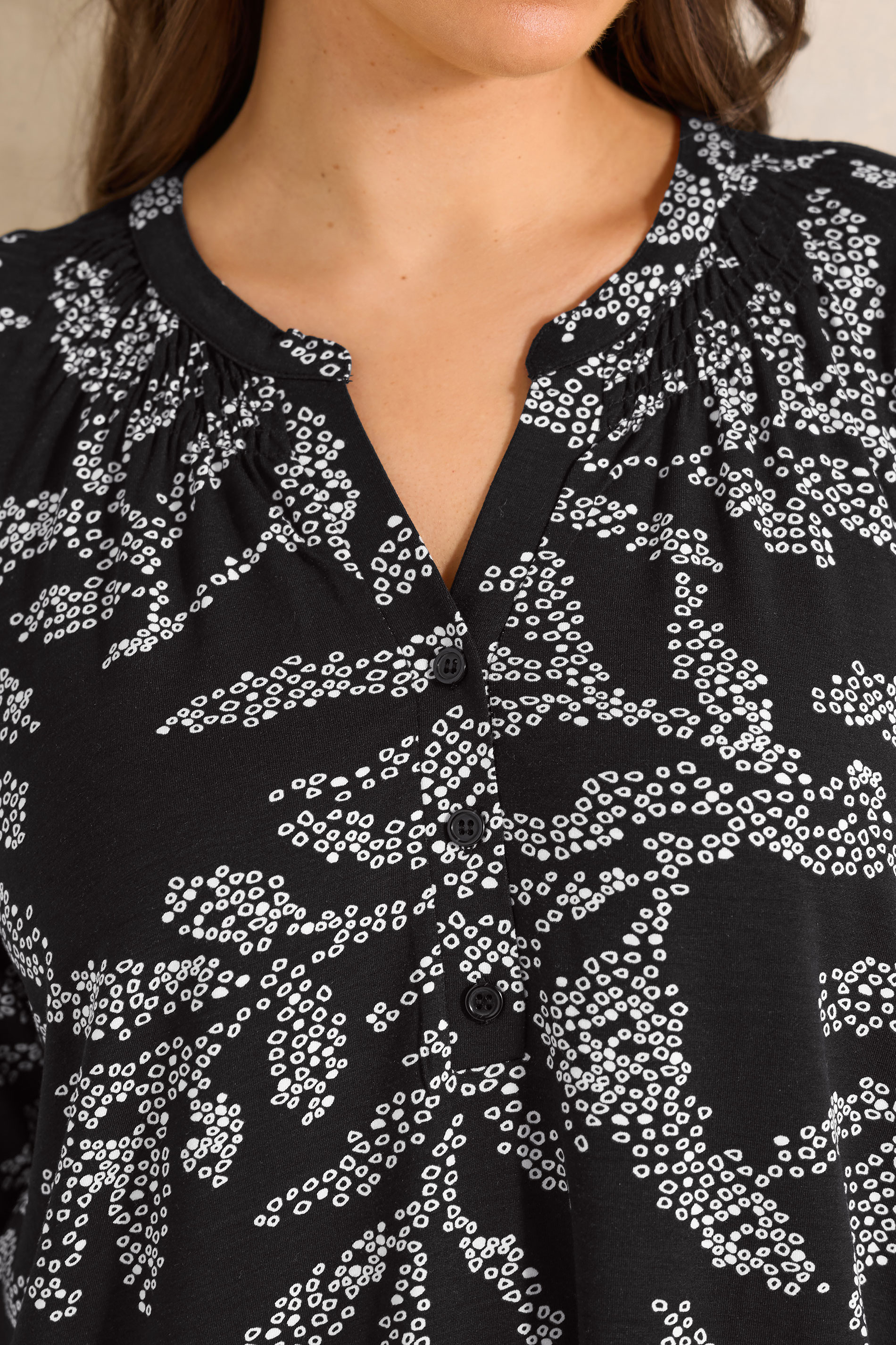 EVANS Plus Size Black Leaf Print Jersey Top | Evans  4
