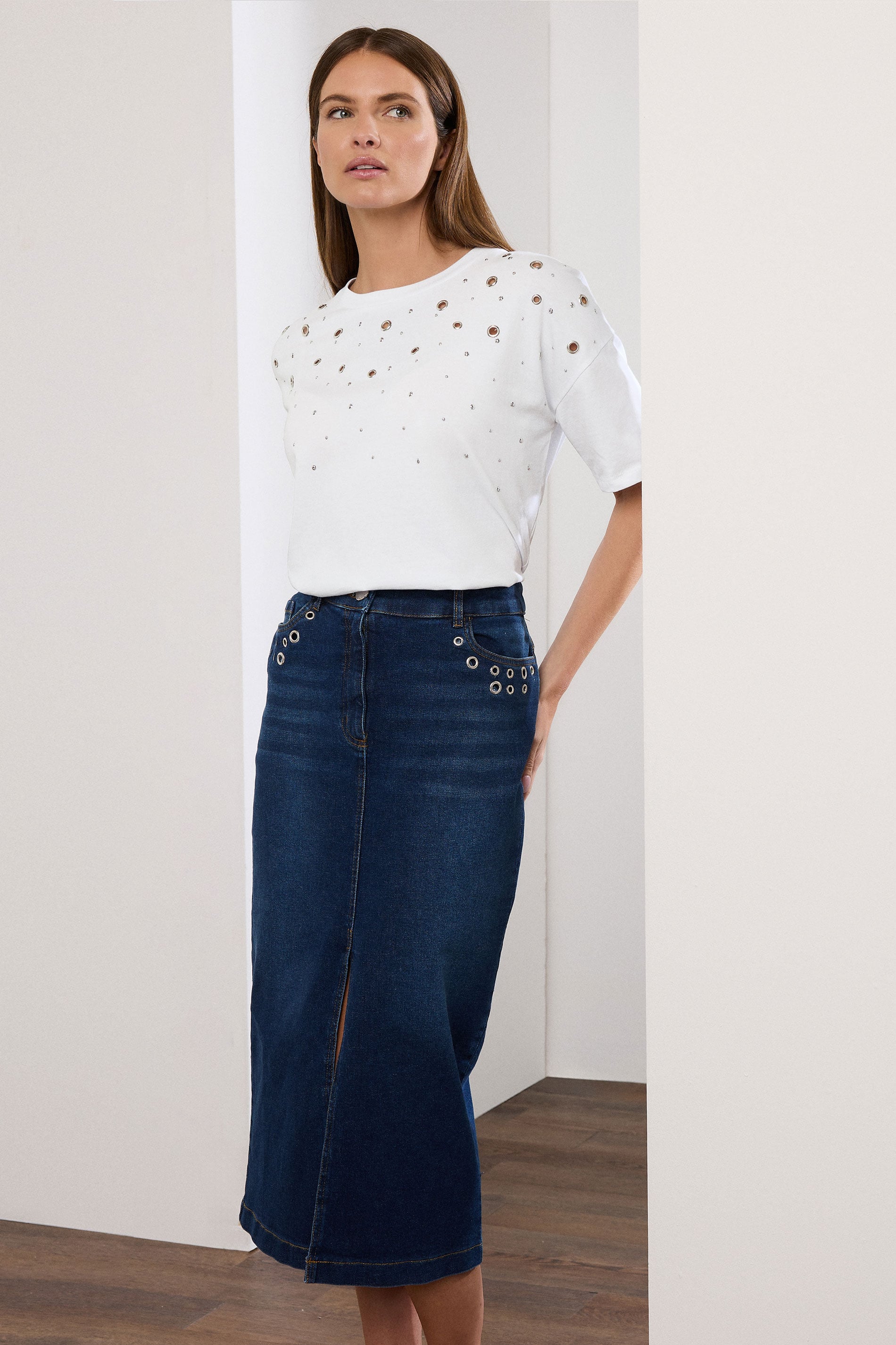 STAR White Eyelet Detail Short Sleeve T-Shirt | StarByJM 5