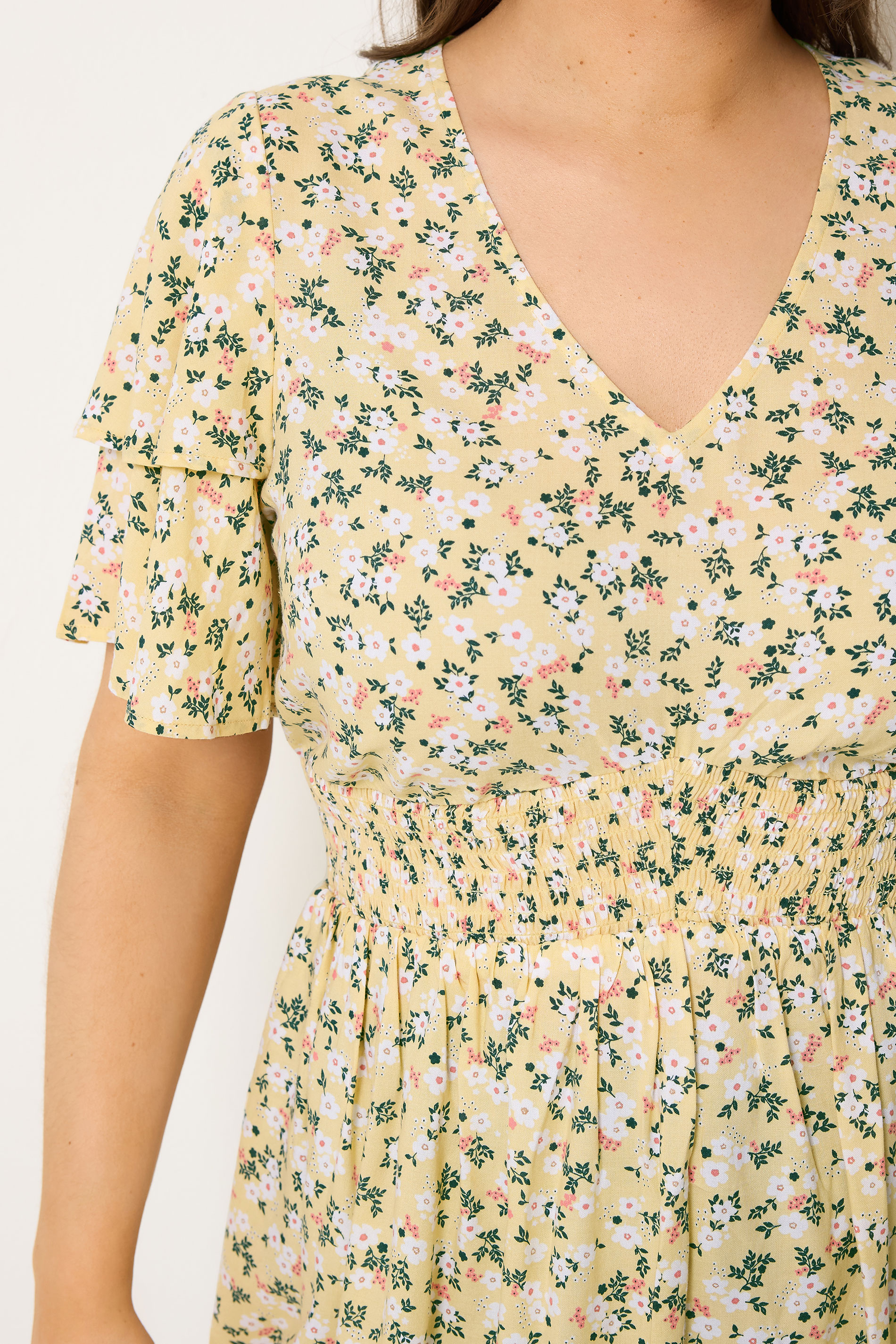 YOURS Plus Size Yellow Ditsy Floral Flutter Sleeve Top | Yours Clothing 4
