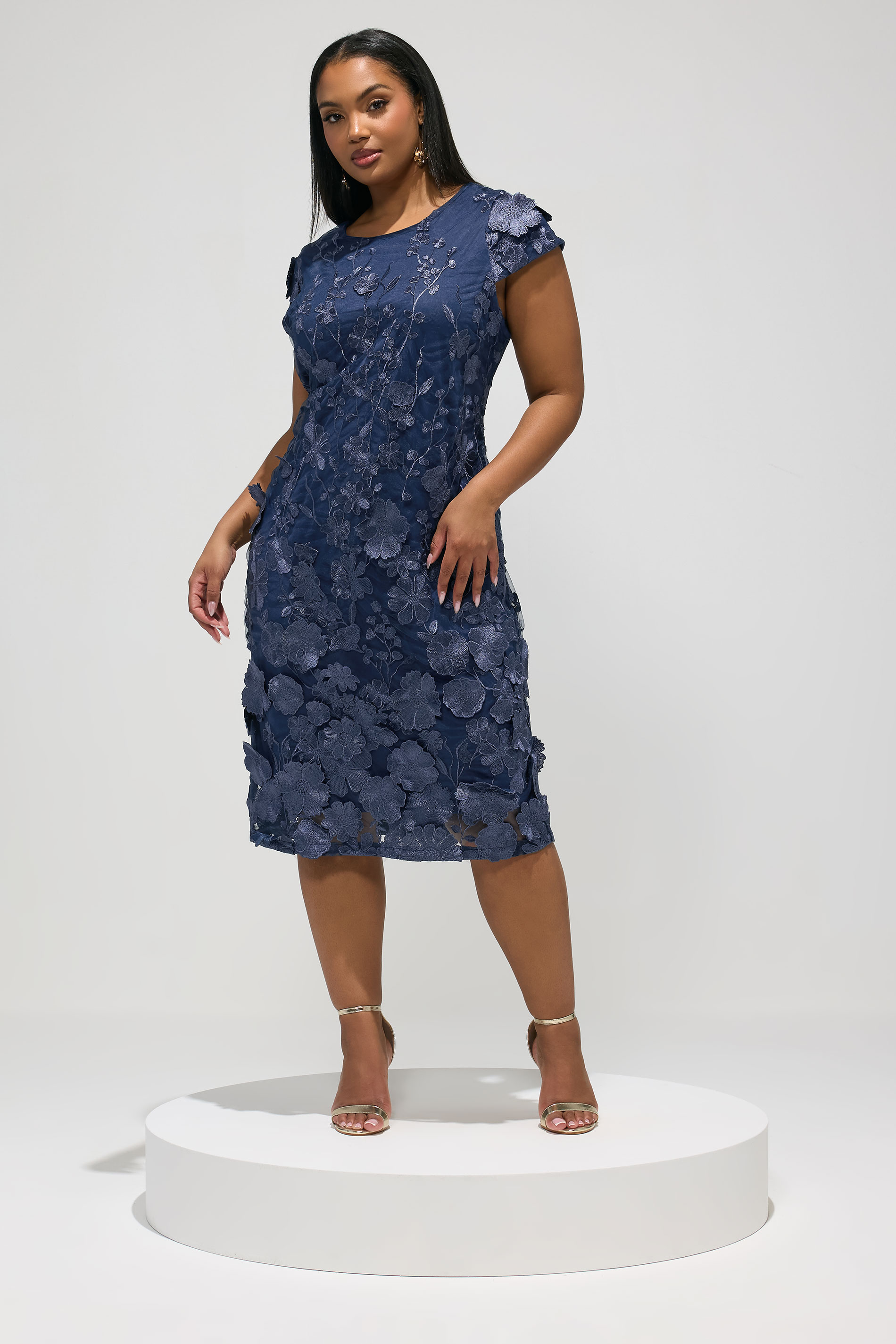 YOURS LONDON Plus Size Navy Blue Floral 3D Embroidered Shift Dress | Yours Clothing 2
