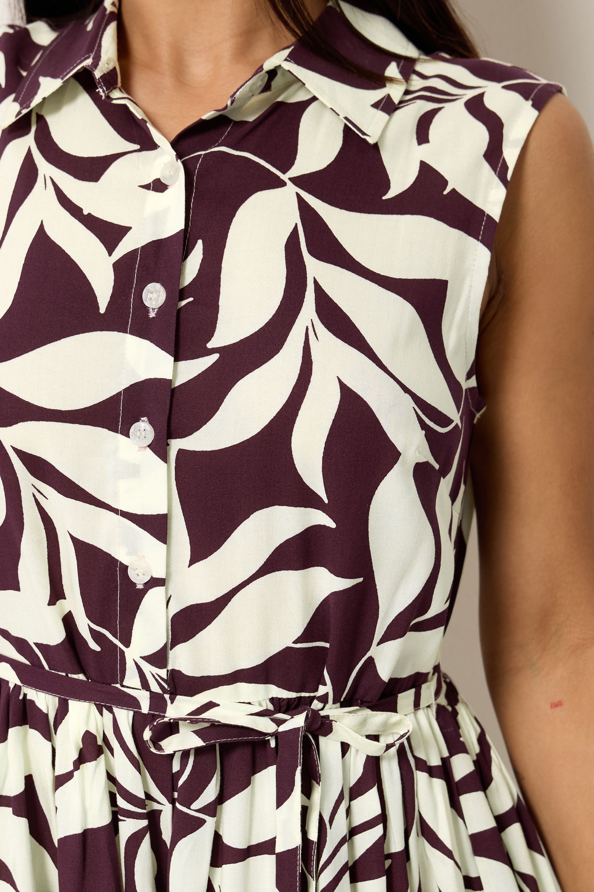 M&Co Petite Berry Purple Leaf Printed Sleeveless Midi Dress | M&Co 5