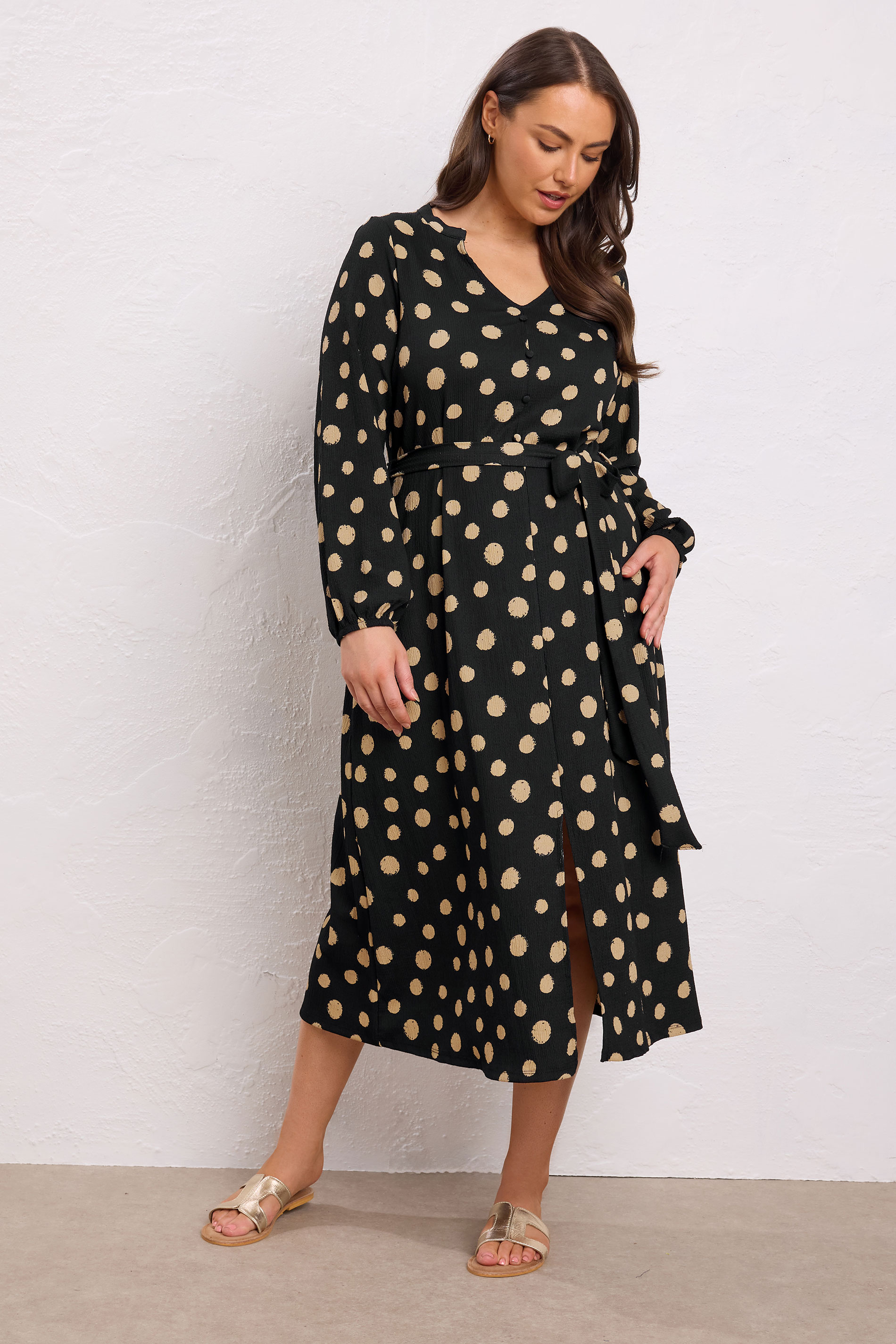 EVANS Plus Size Black Spot Print Split Front Dress | Evans 1