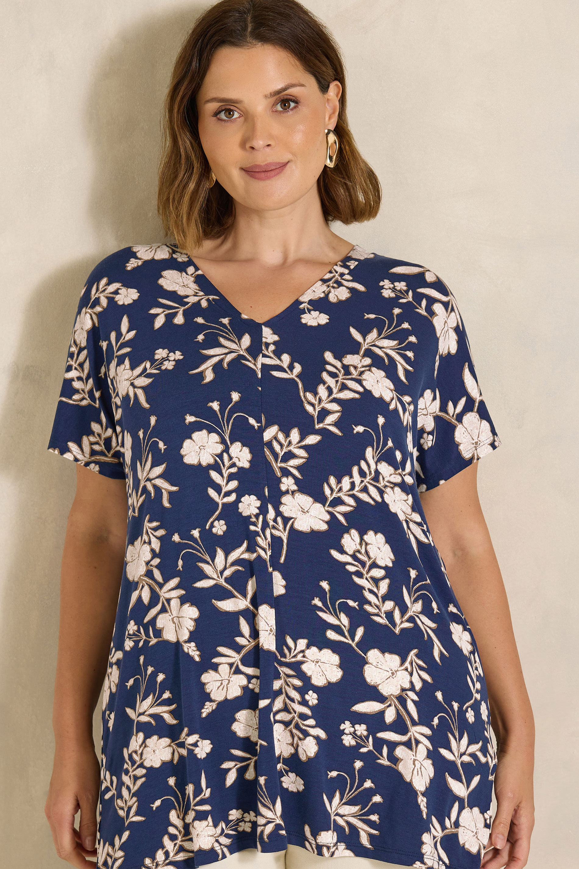 EVANS Plus Size Navy Blue Floral Grown-On Sleeve Top | Evans 3