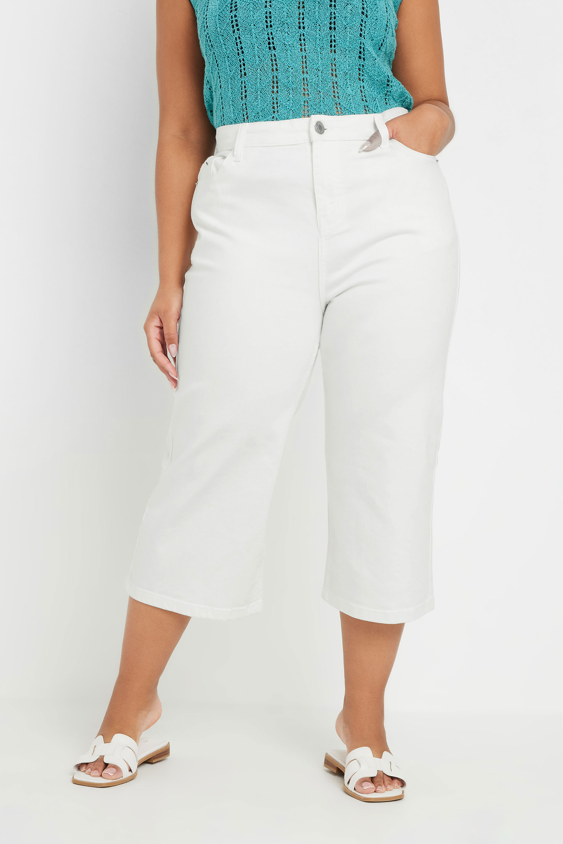 YOURS Plus Size White Wide Leg Cropped Denim Jeans 3