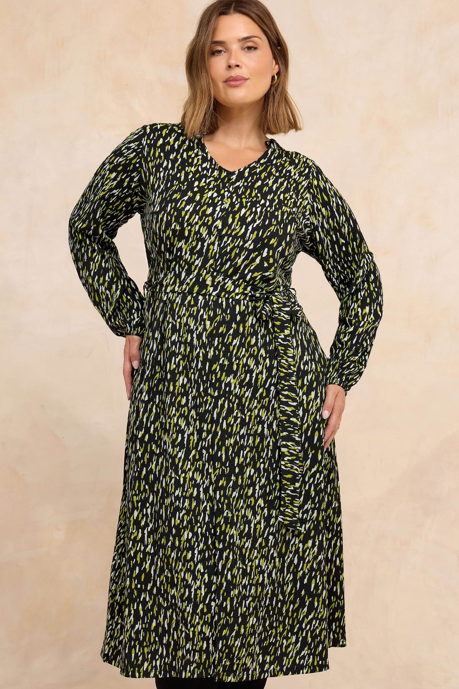 EVANS Plus Size Black Abstract Print Split Front Dress | Evans 3