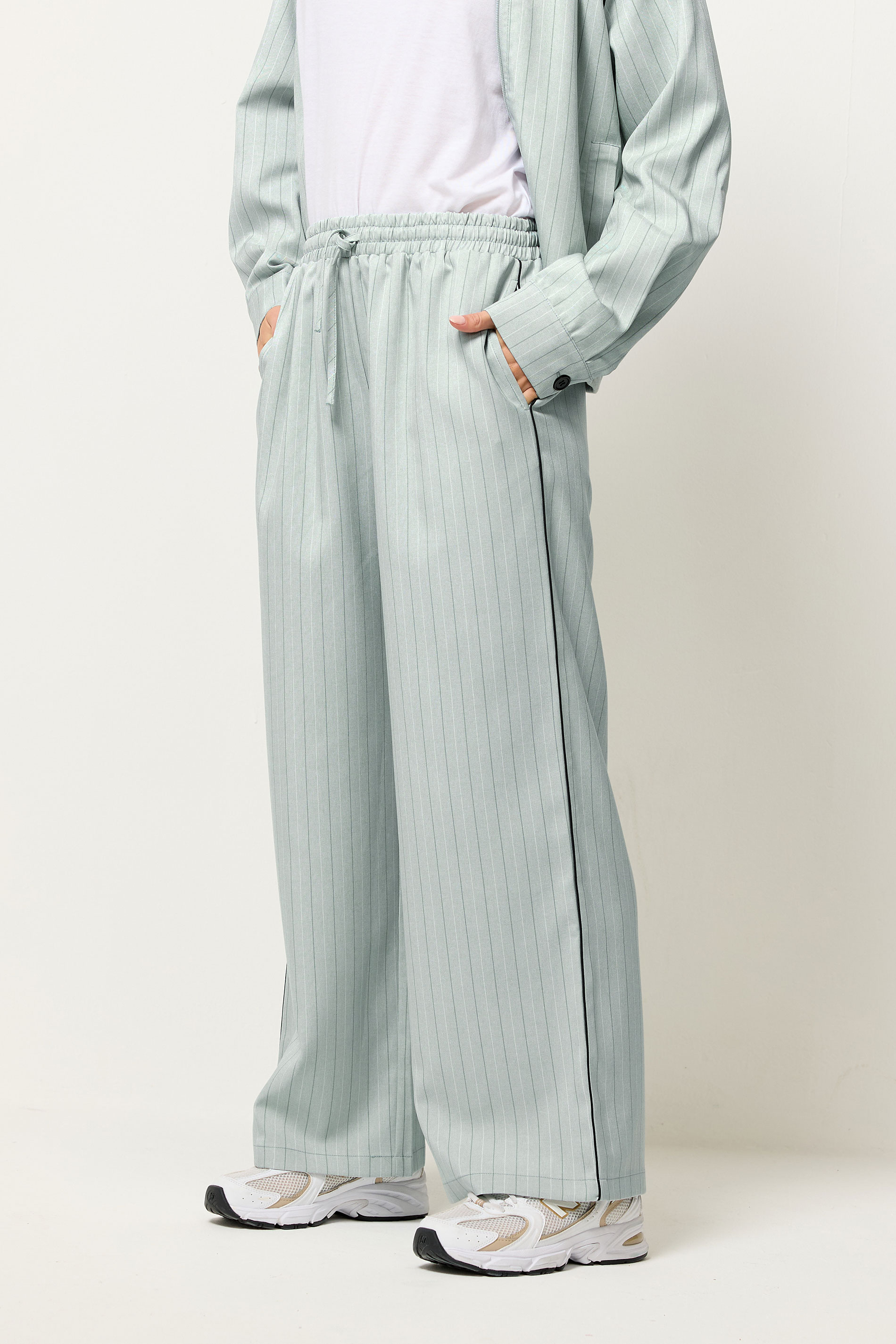 PixieGirl Petite Women's Blue Stripe Pull On Wide Leg Trousers | PixieGirl 4