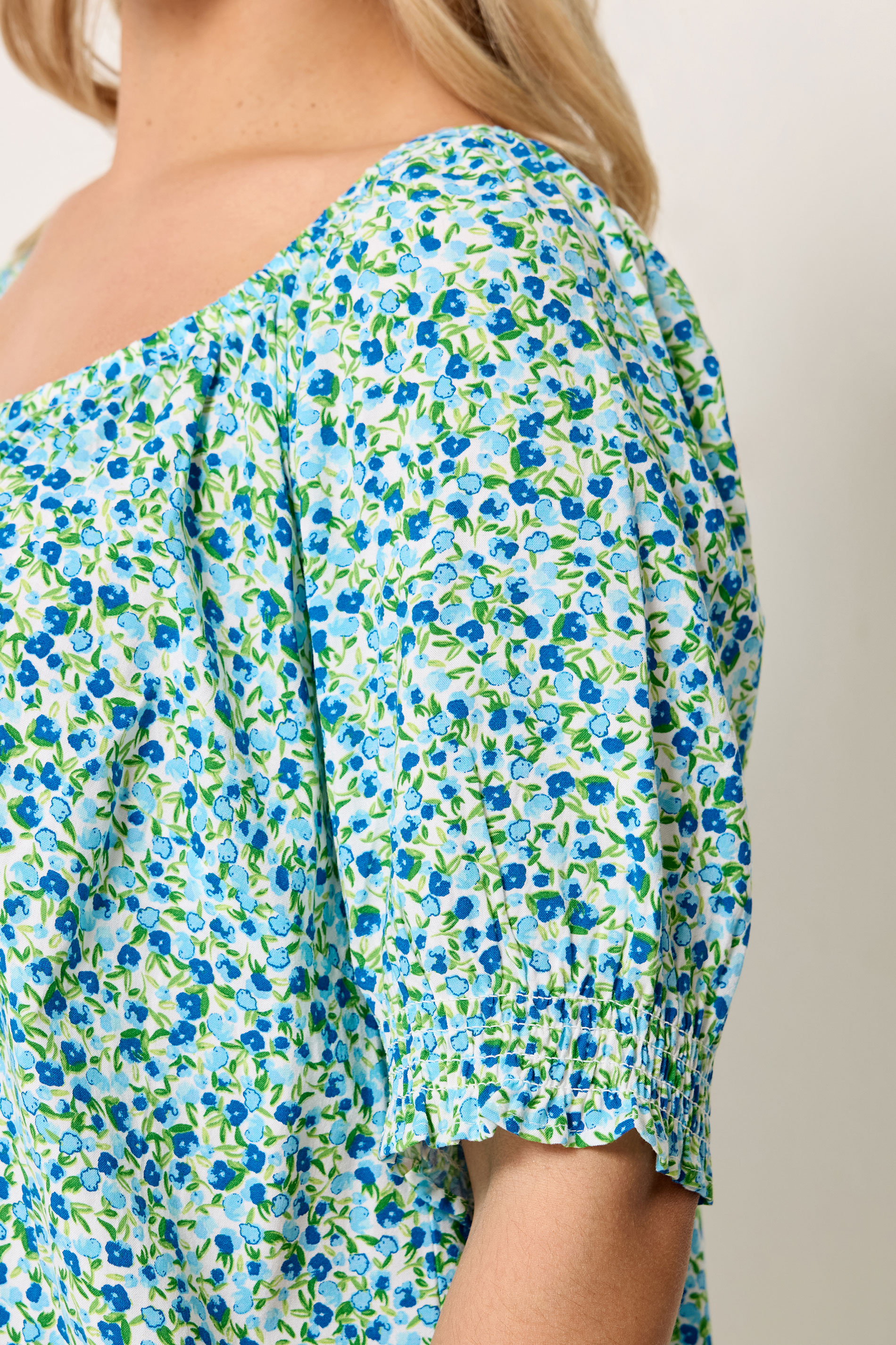 YOURS Plus Size Blue Ditsy Floral Top | Yours Clothing 4