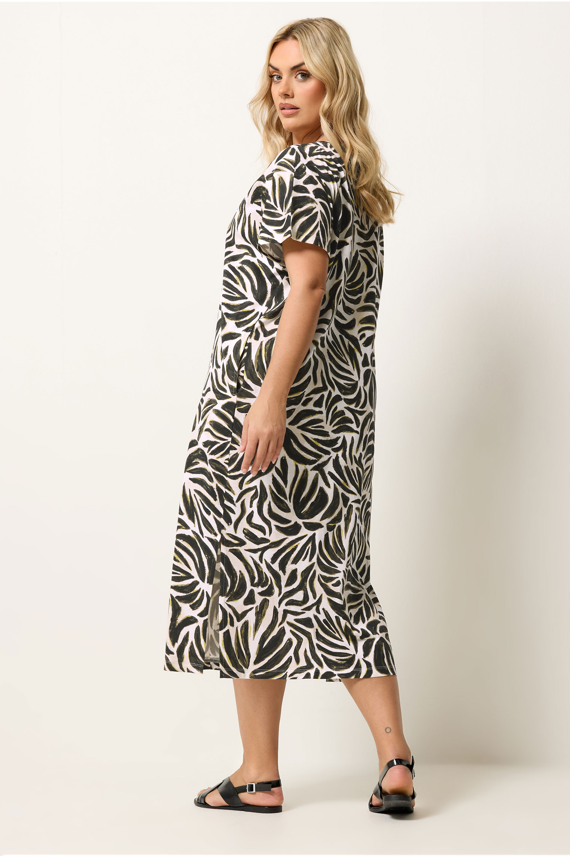 YOURS Plus Size Natural Brown & Green Leaf Print Dress | Yours Clothing 2