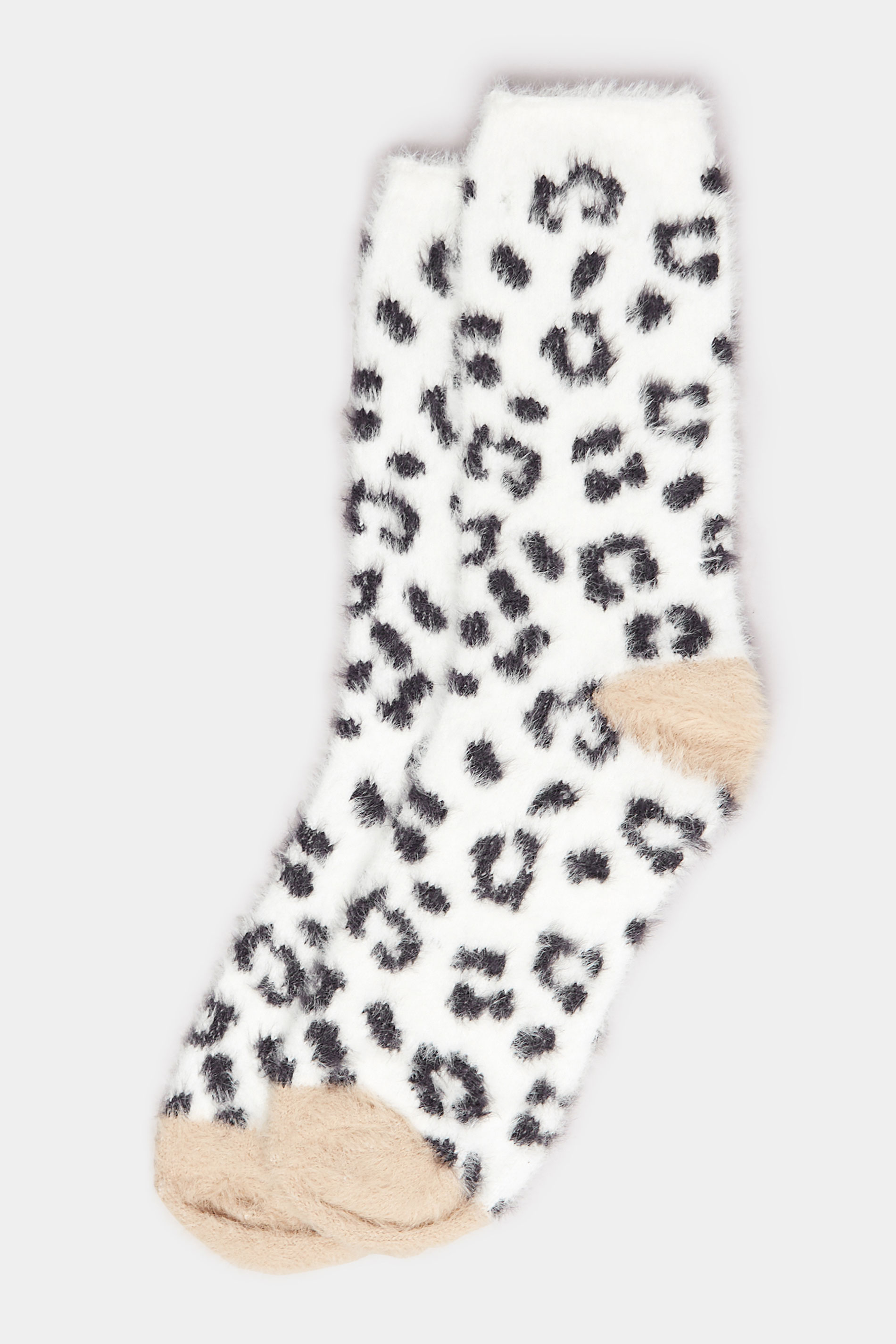 YOURSET 2 PACK Plus Size Black & White Leopard Print Ankle Socks | Yours Clothing 3
