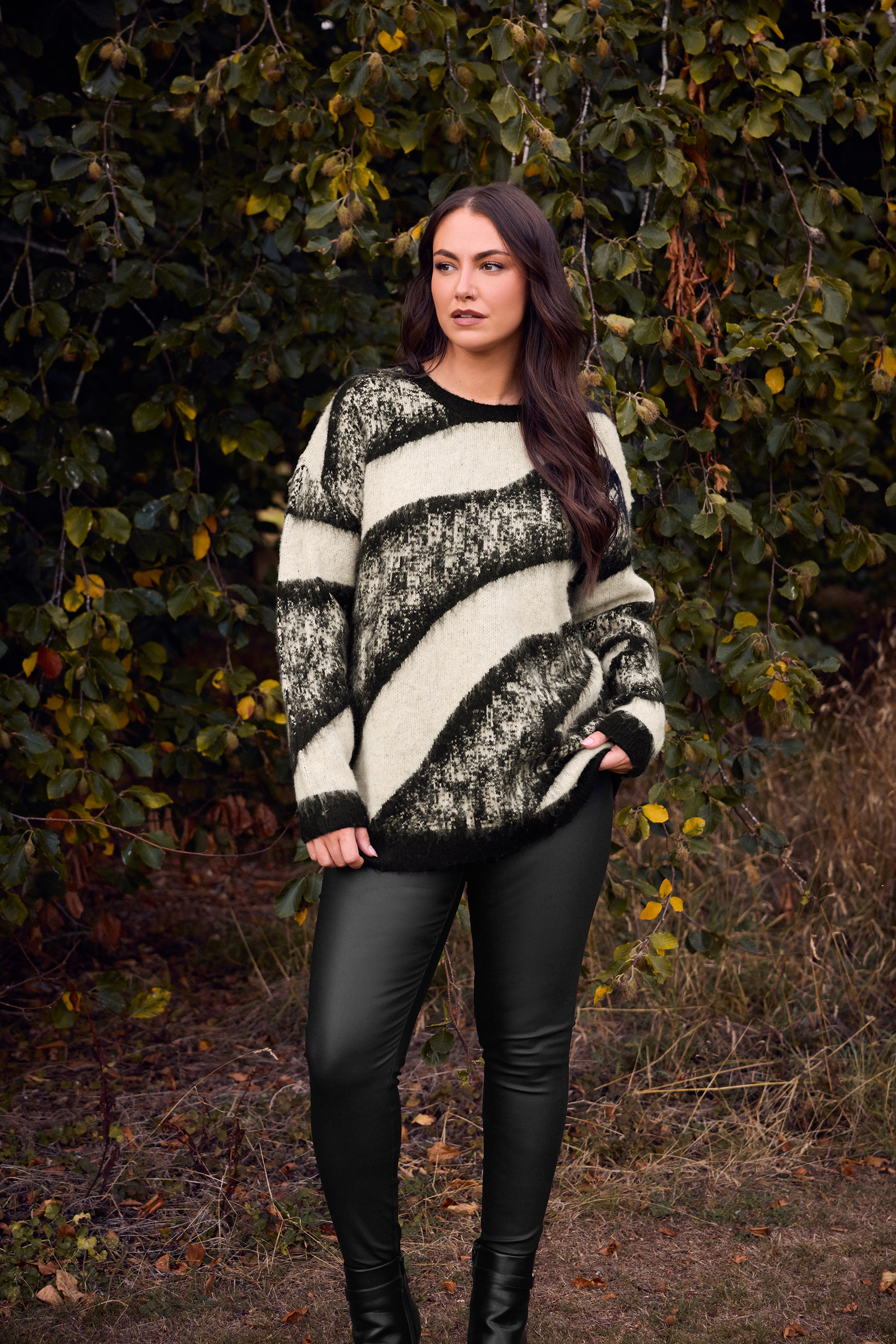 EVANS Plus Size Black Animal Print Fluffy Knitted Jumper | Evans 3