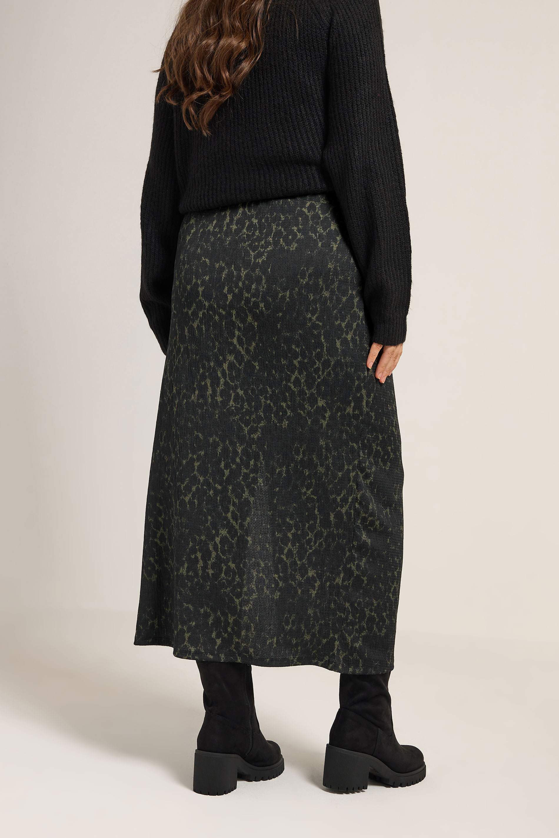 YOURS Plus Size Khaki Green Leopard Print Textured Tube Skirt | Yours Clothing 2