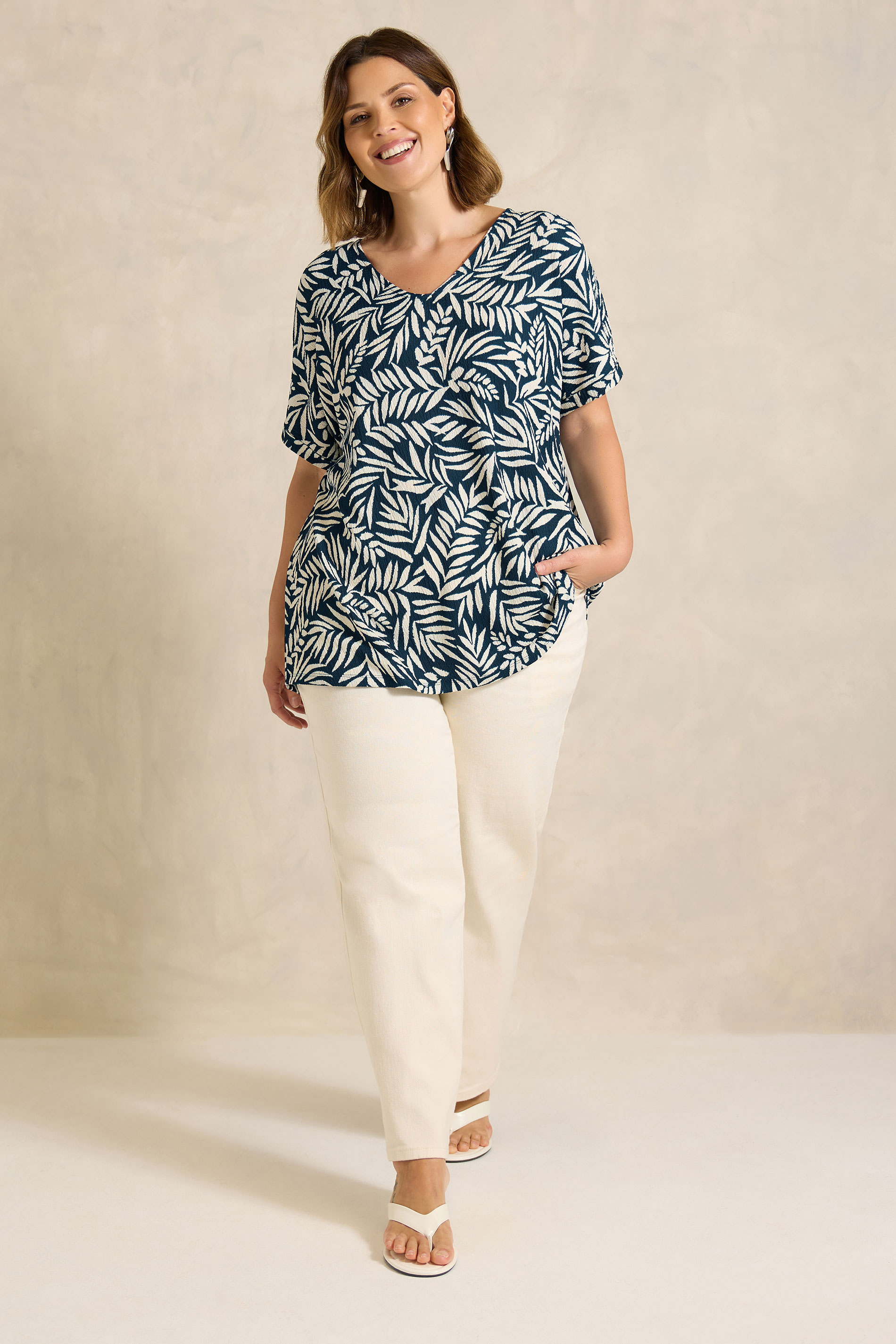 EVANS Plus Size Navy Blue Leaf Print Crinkle Blouse | Evans 1
