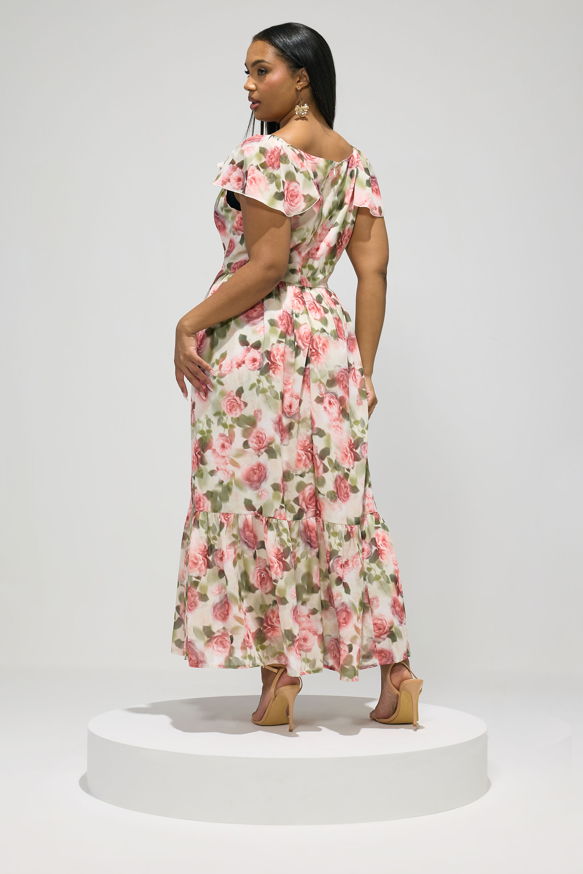 YOURS LONDON Plus Size White Floral Tiered Smock Dress | Yours Clothing 2