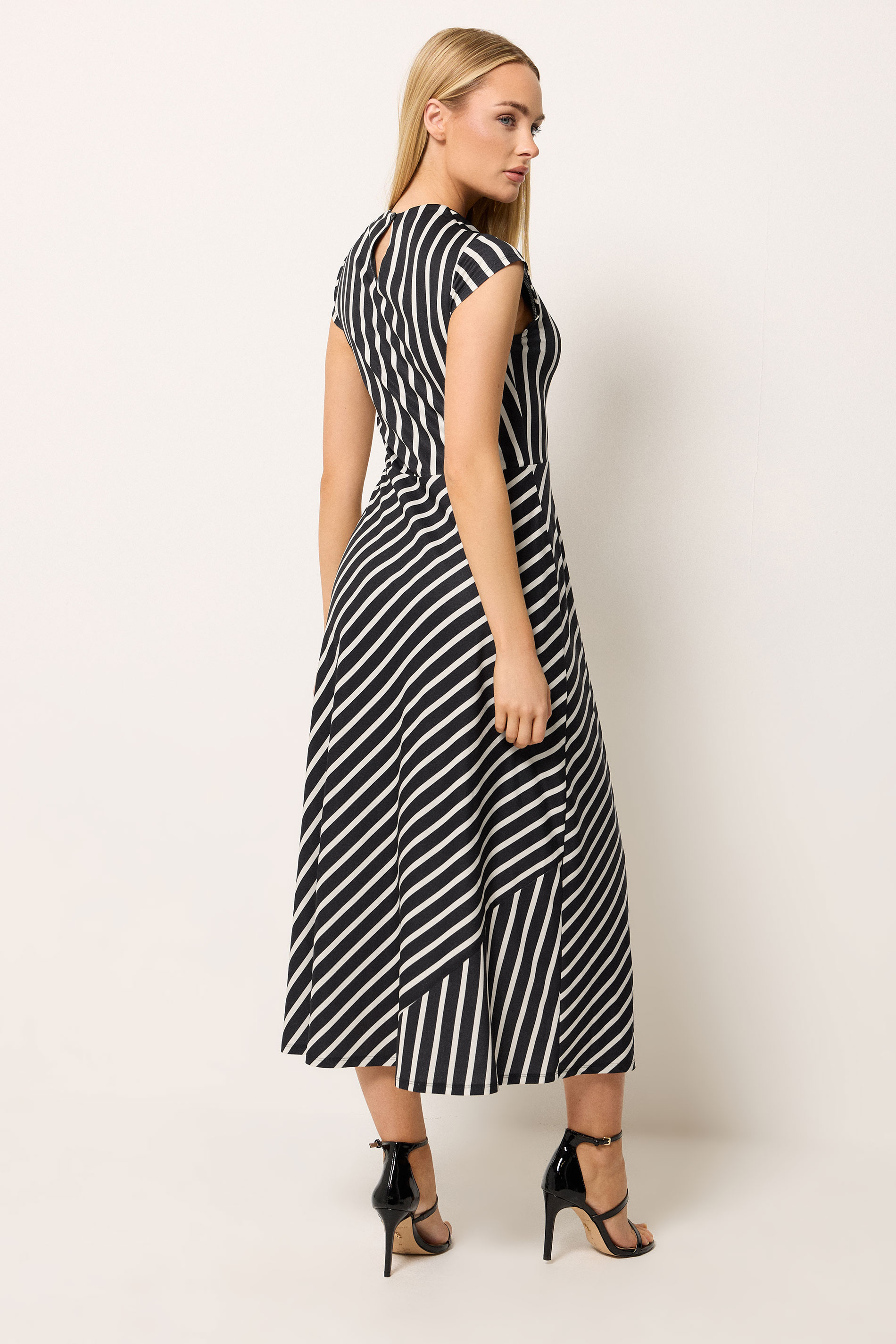 STAR Black Stripe Maxi Dress | StarByJM 2