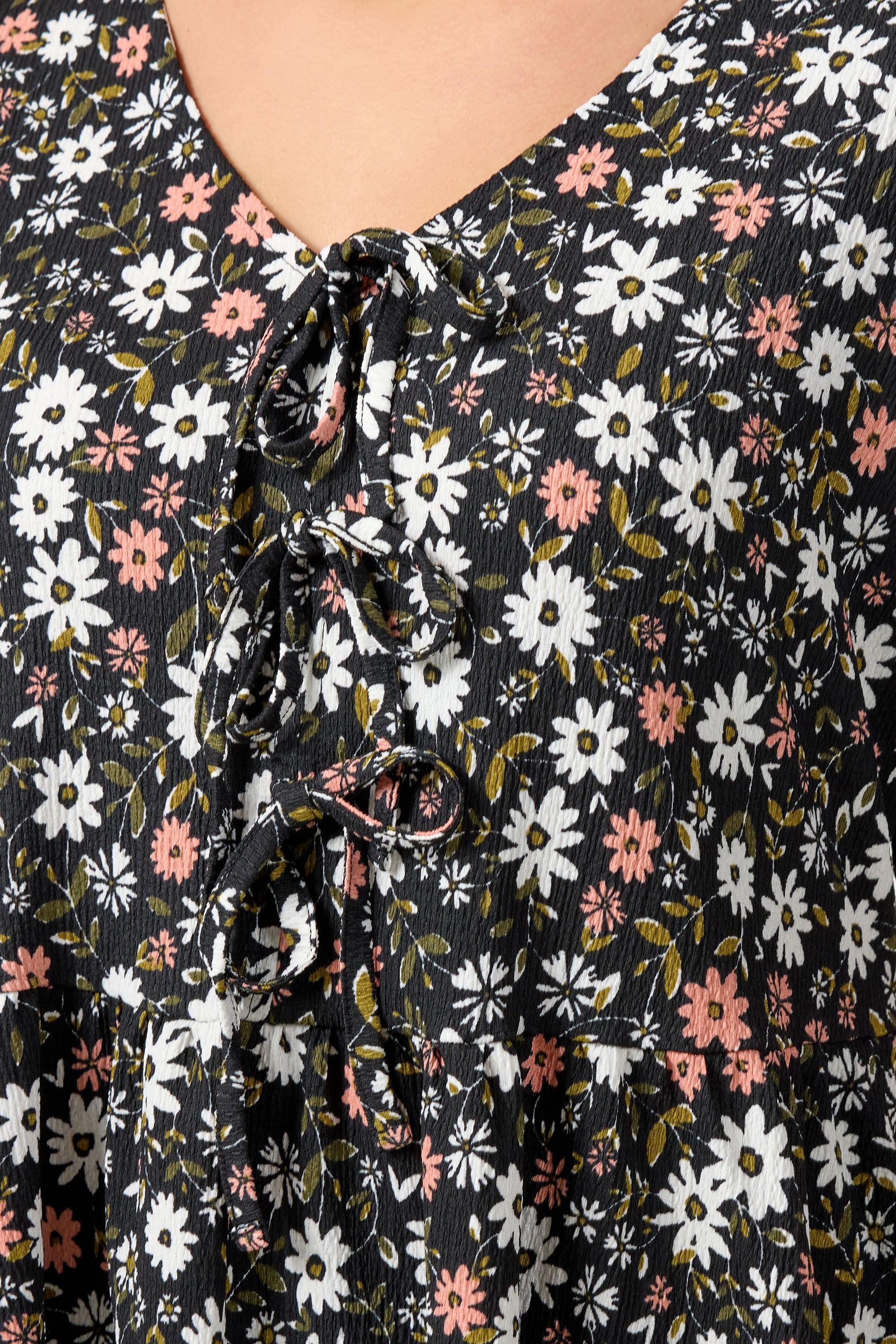 YOURS Plus Size Black Floral Bow Front Peplum Top | Yours Clothing 4