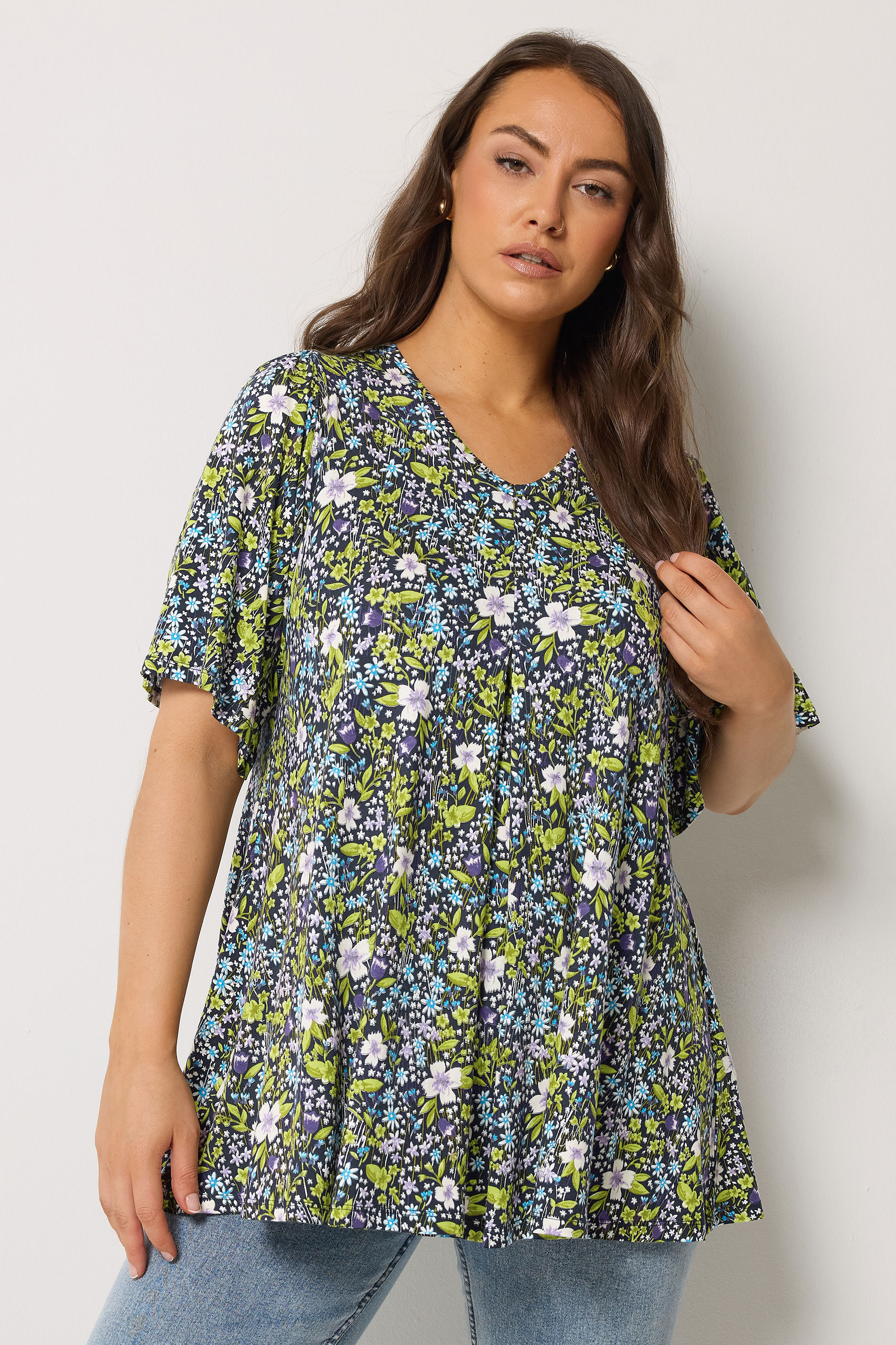YOURS Plus Size Navy Blue & Green Floral Pleat Front Top | Yours Clothing 3