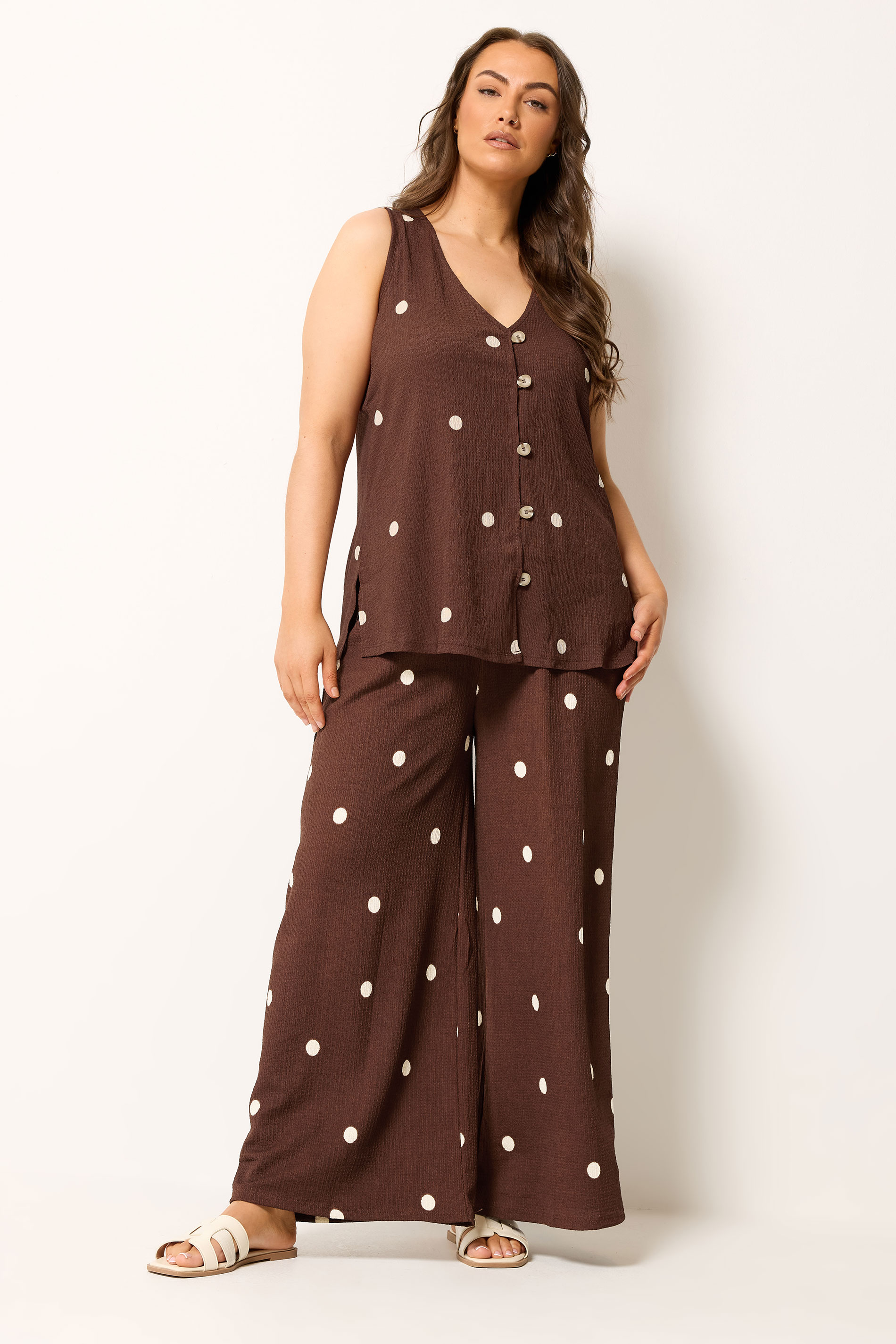 https://cdn.mandco.com/Images/ProductImages/38c302df-14dc-40_323368_B.jpg