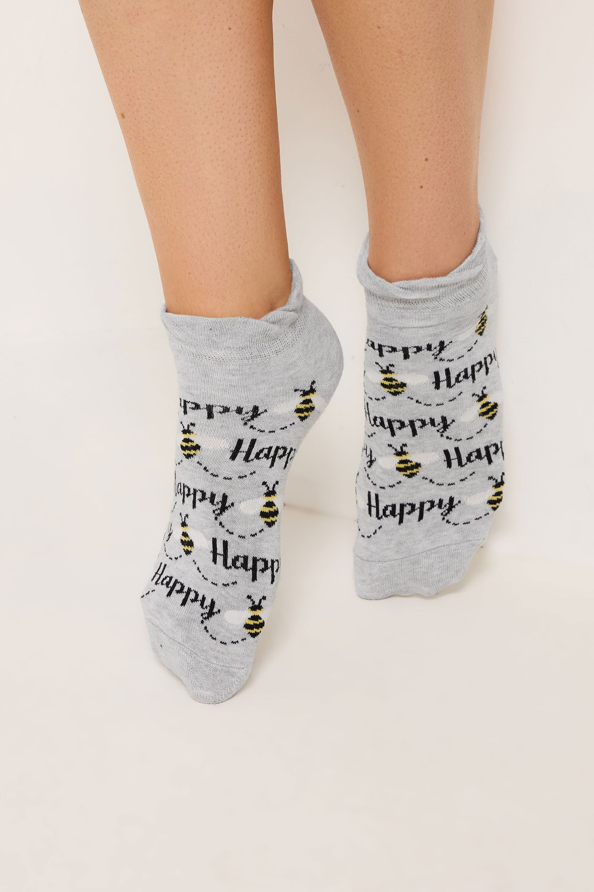 YOURSET 4 PACK Plus Size Grey & Pink Bee Print Ankle Socks | Yours Clothing 2