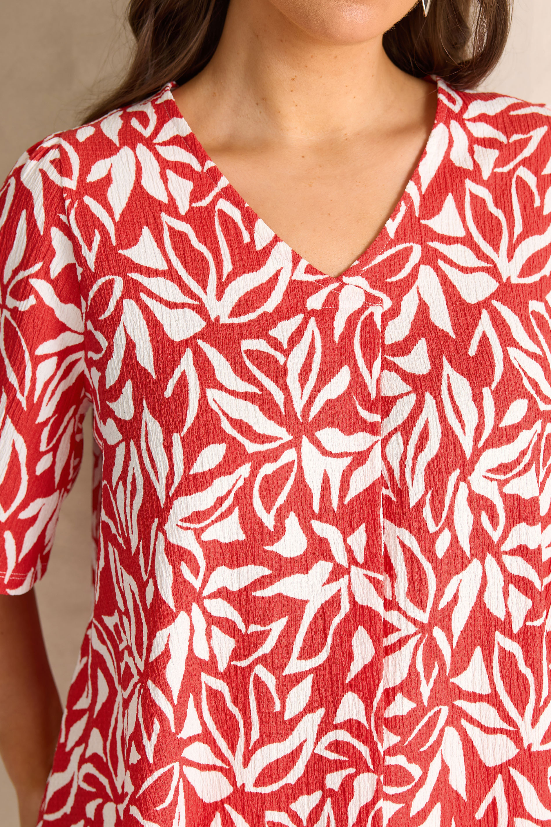 EVANS Plus Size Red Floral Pleat Front Angel Sleeve Top | Evans  4