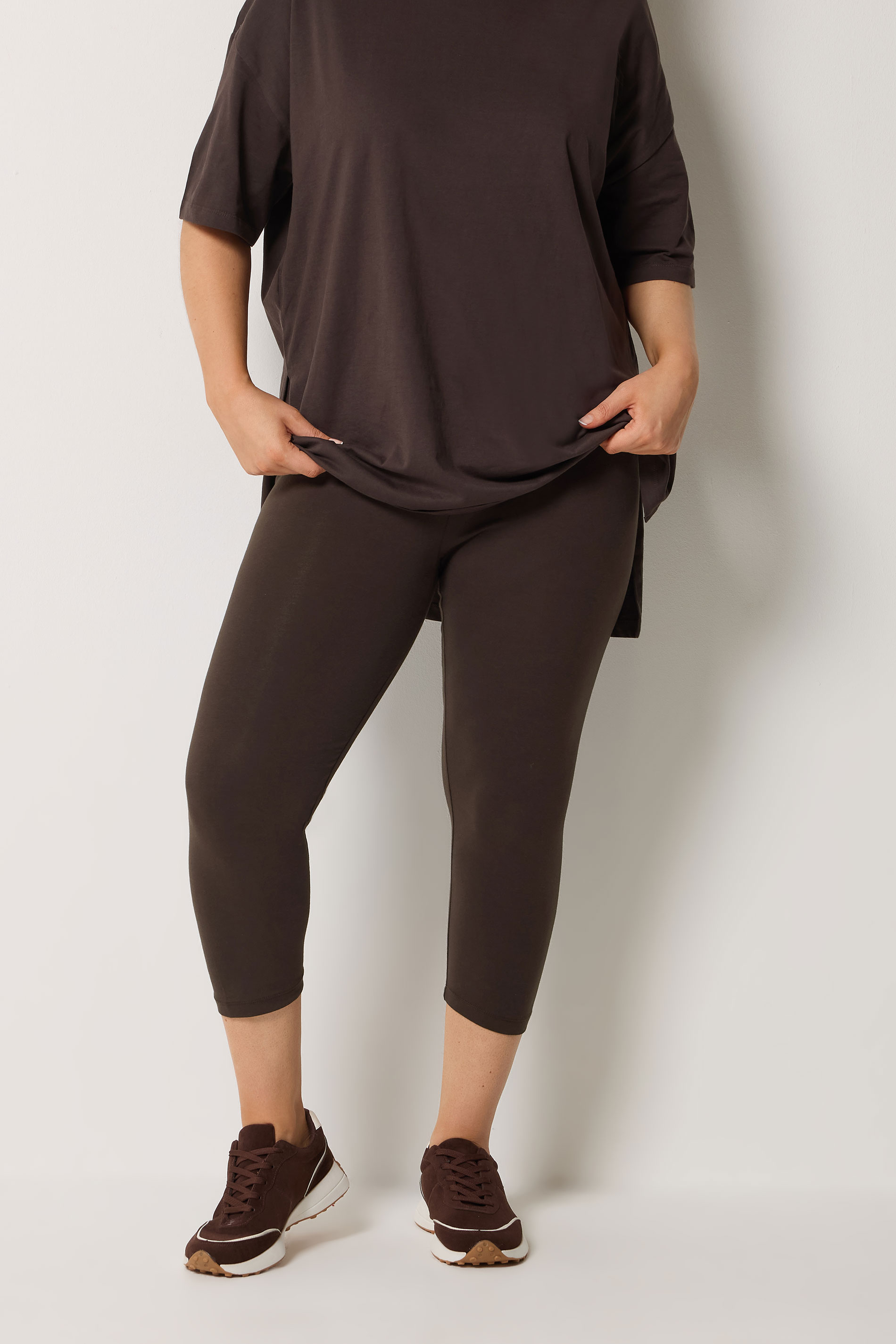 YOURS Plus Size Chocolate Brown Elasticated Waist Cropped Leggings | Yours Clothing 3