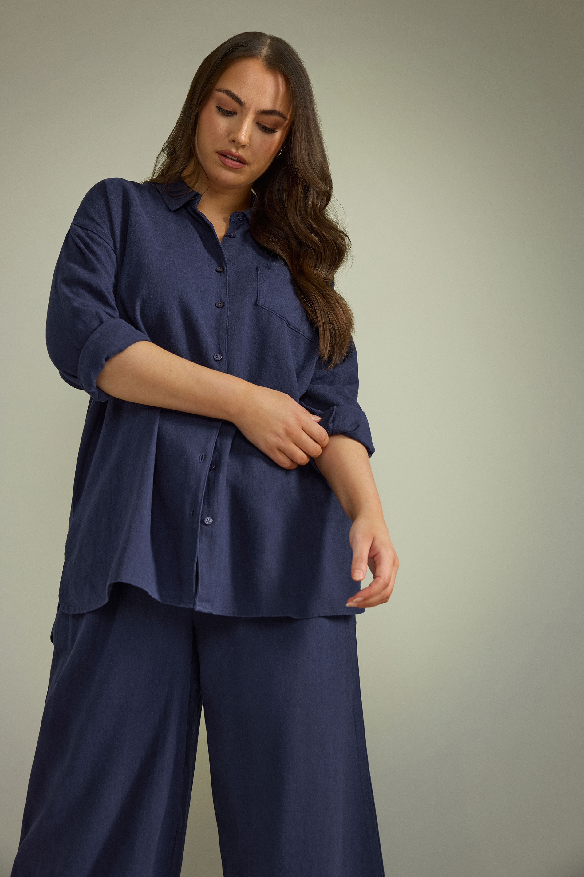 EVANS Plus Size Navy Blue Long Sleeve Premium Linen Shirt | Evans 3