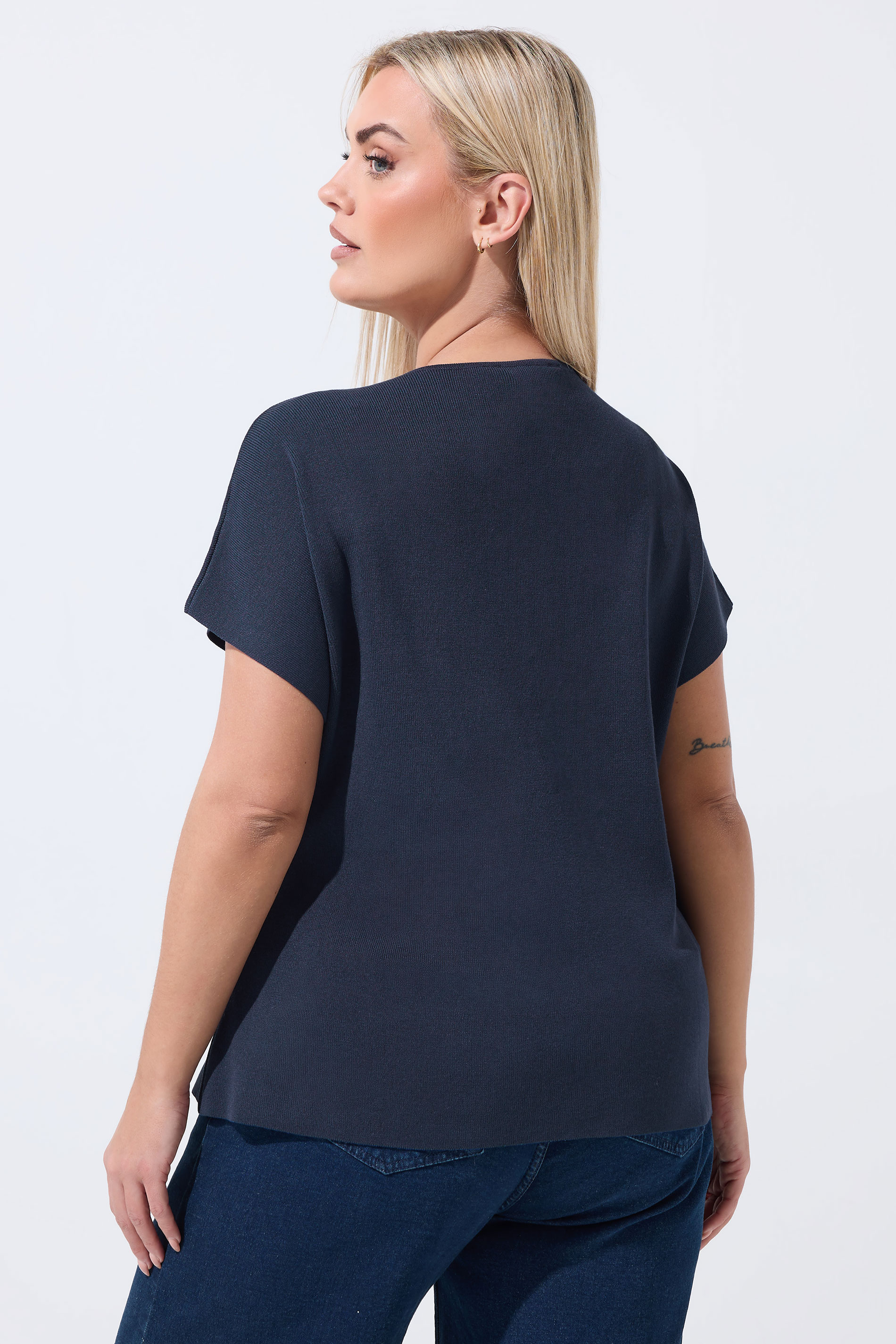 LIMITED COLLECTION Plus Size Navy Blue Short Sleeve Knitted Top | Yours Clothing 2