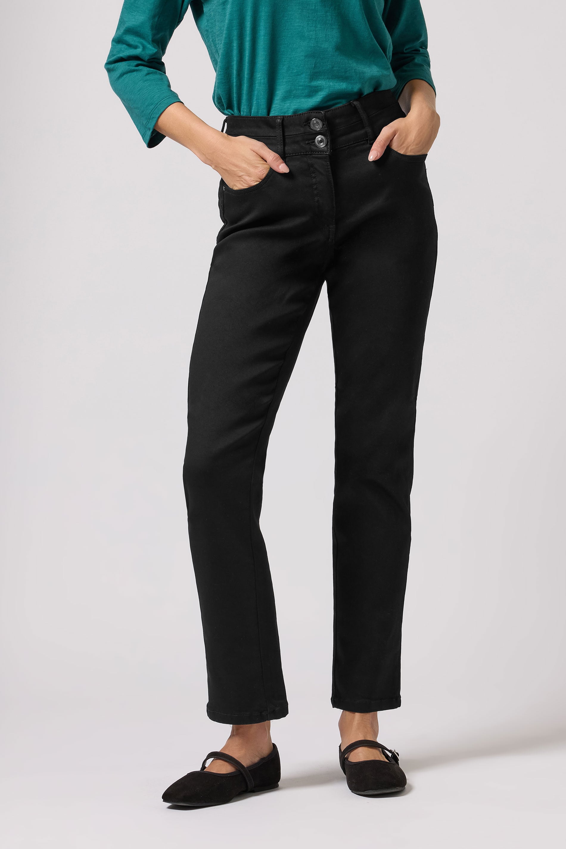 Women's Black M&Co M&Co Lift & Shape Straight Leg Jeans Size Petite > 12