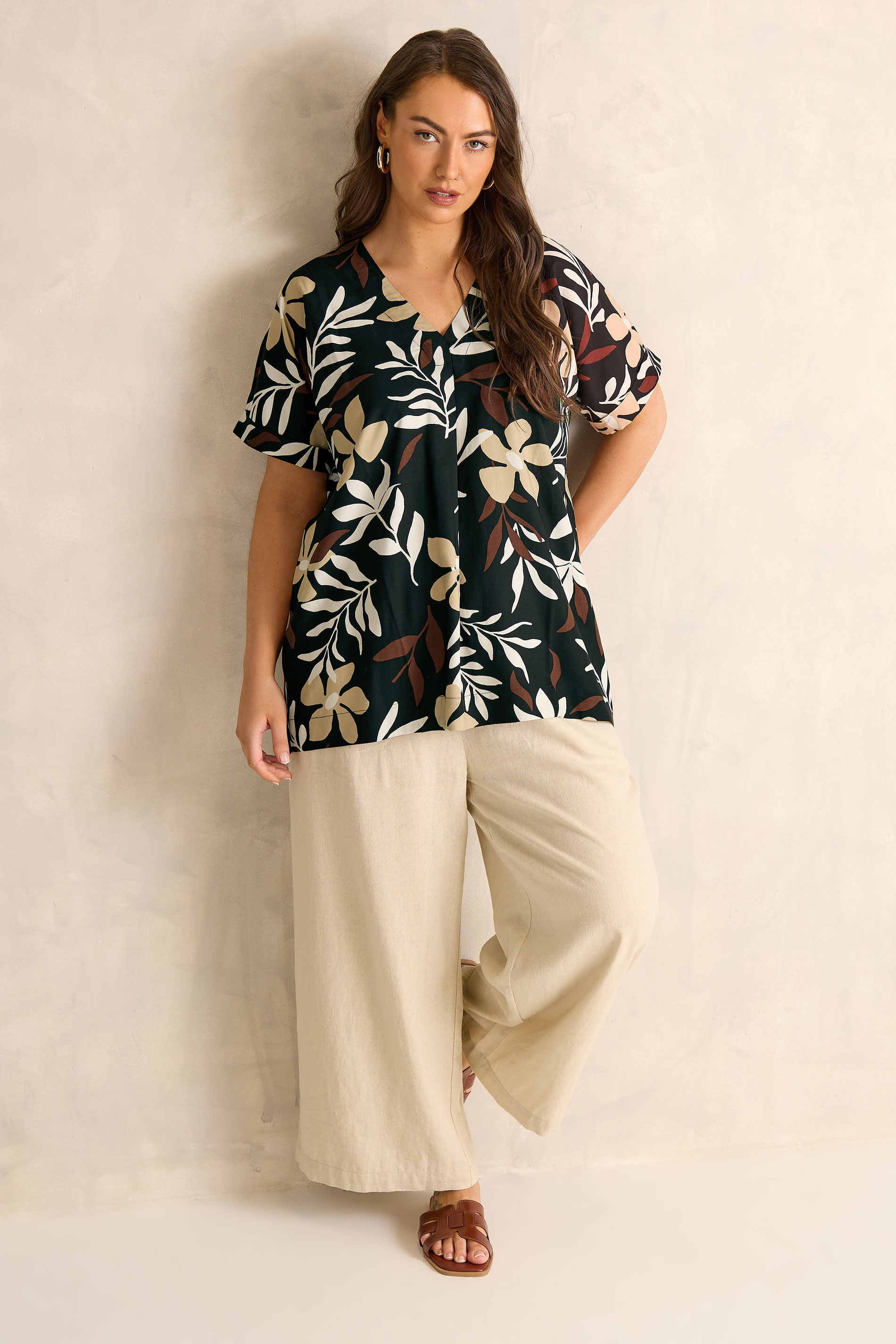 EVANS Plus Size Black Leaf Print Pleat Top | Evans 1