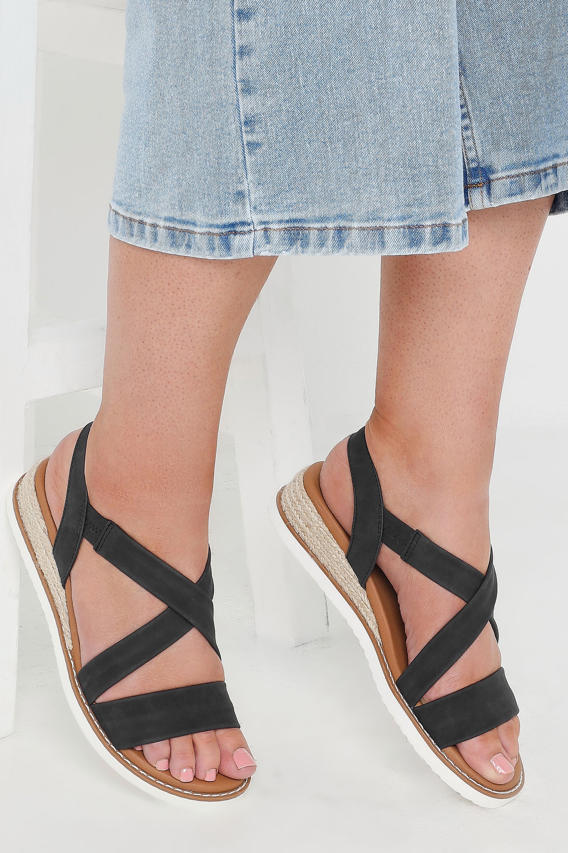 Women's Black Yours Cross Over Strappy Wedge Sandals In Wide E & Extra Wide Eee Fit Size 9Eee