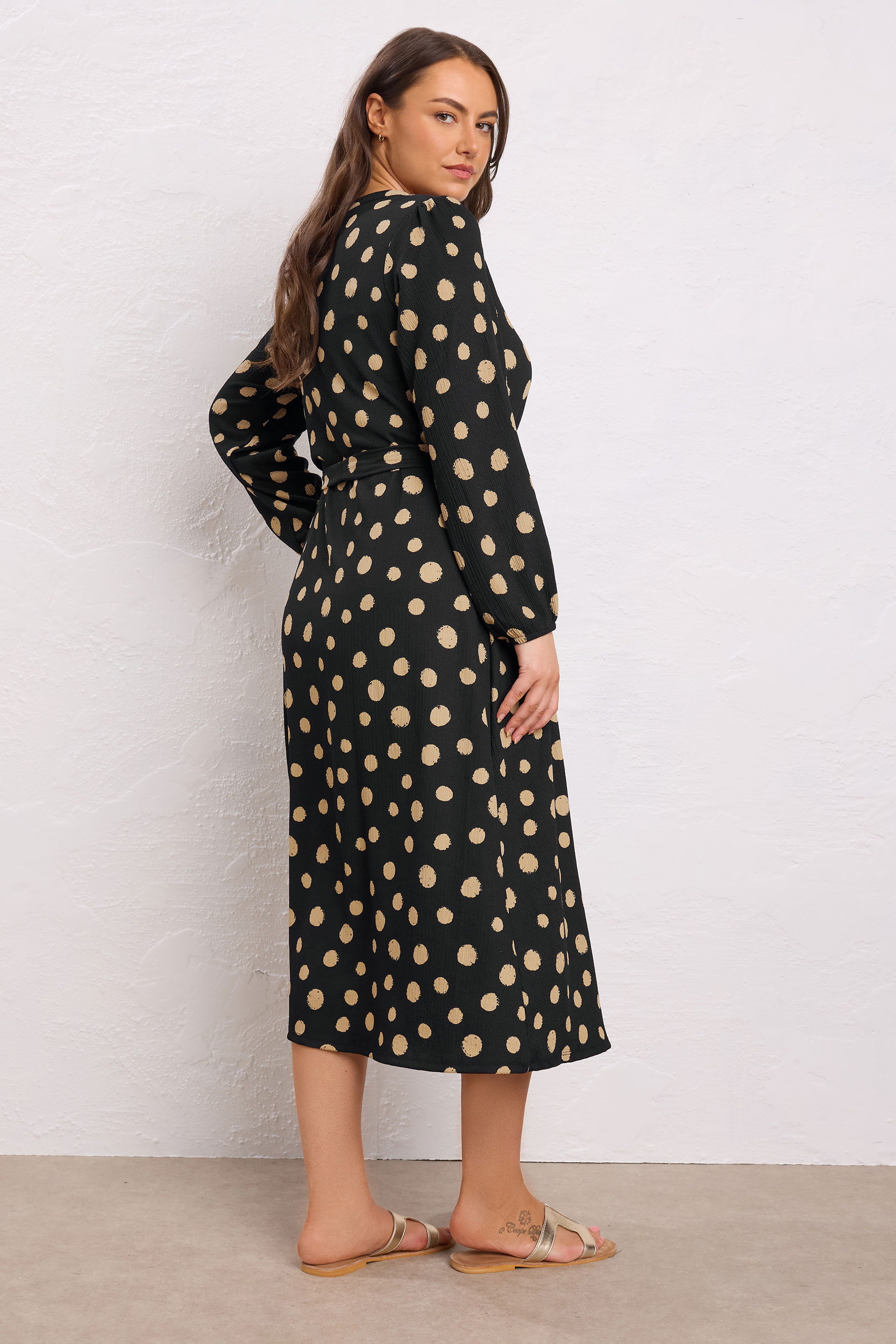 EVANS Plus Size Black Spot Print Split Front Dress | Evans 2