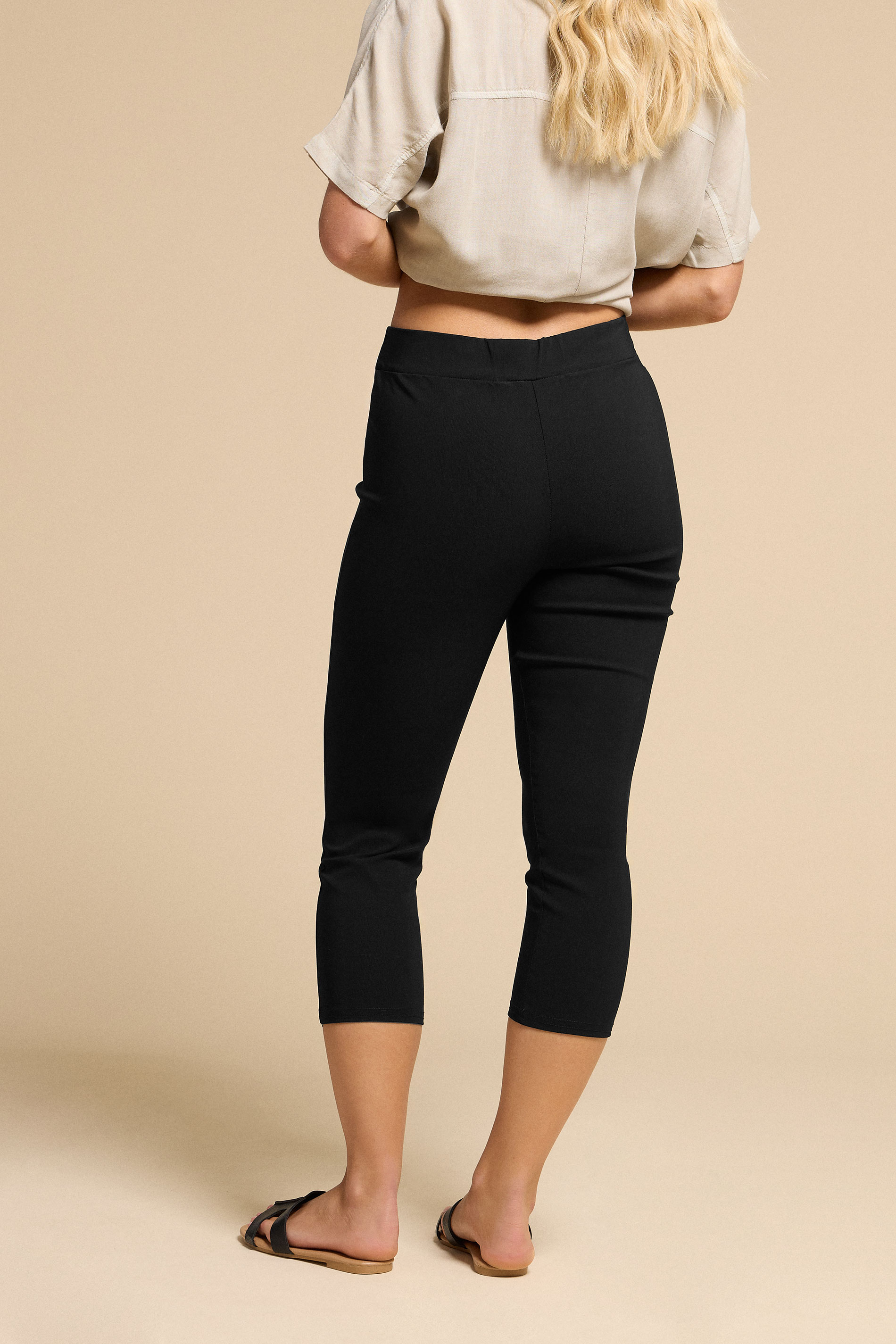 PixieGirl Petite Women's Black Slim Fit Capri Cropped Trousers | PixieGirl 2