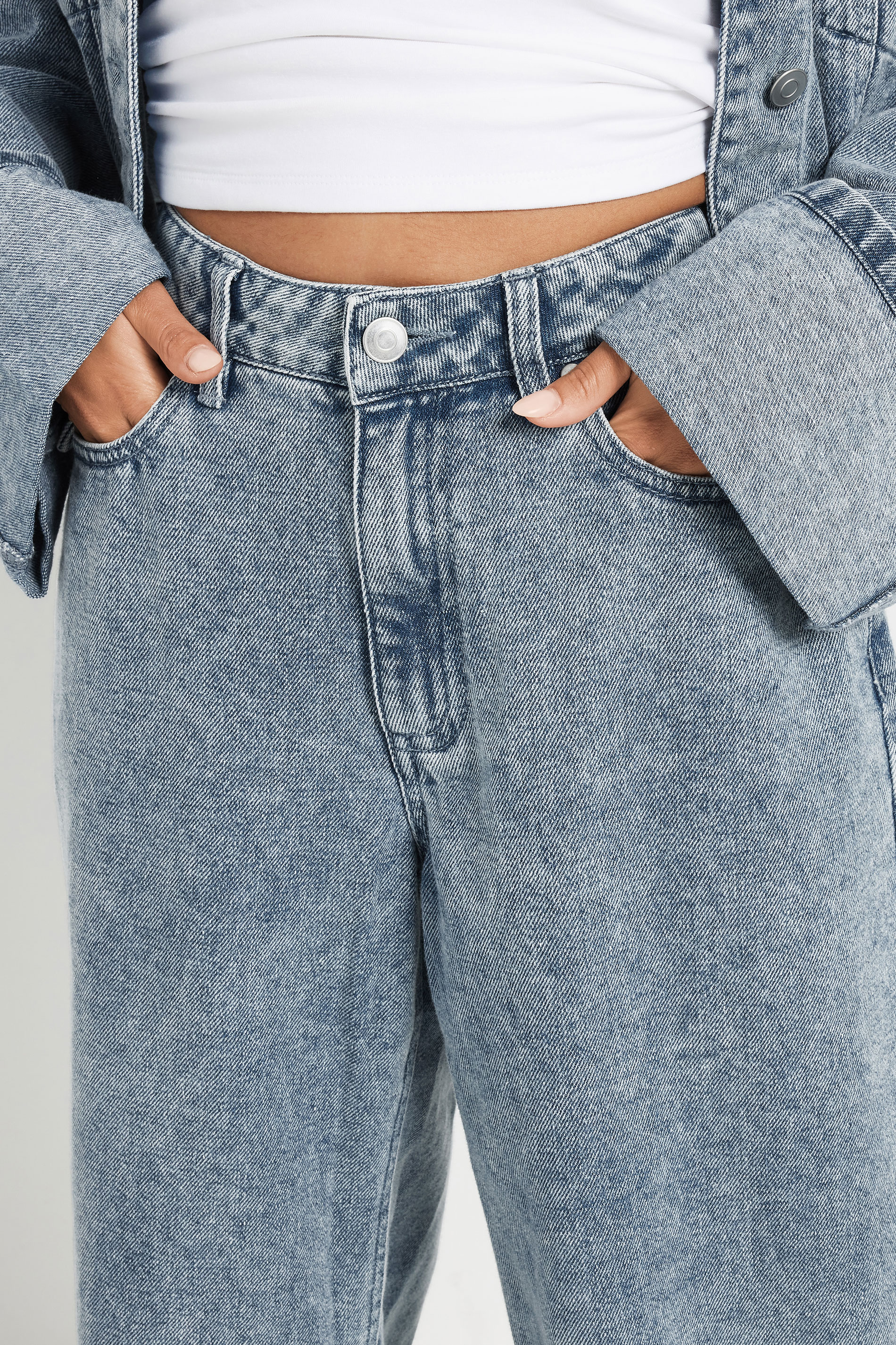 PixieGirl Petite Women's Blue Wash Denim Turn Up Jeans | PixieGirl 4