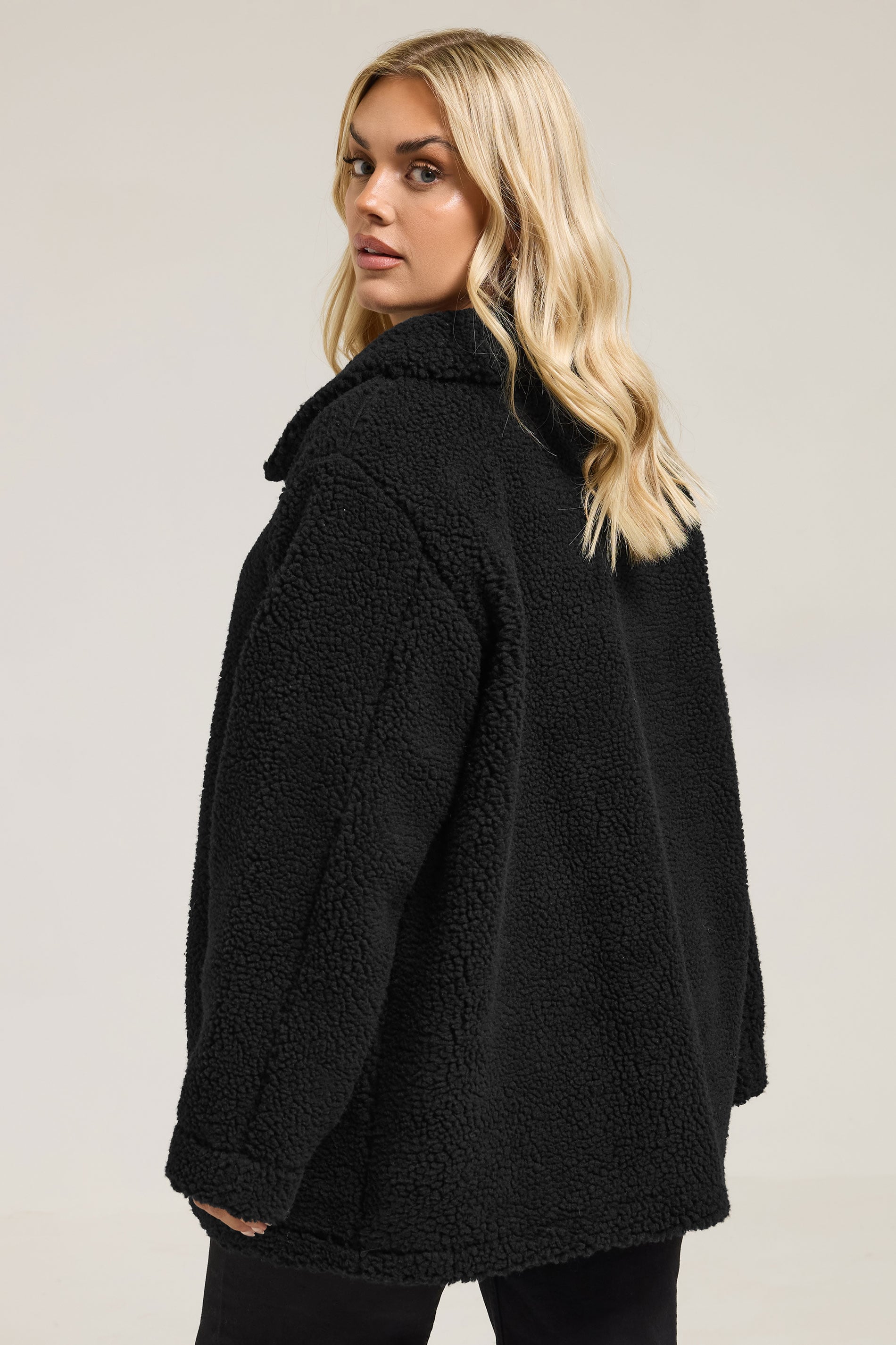 YOURS Plus Size Black Heavyweight Teddy Fleece | Yours Clothing  5