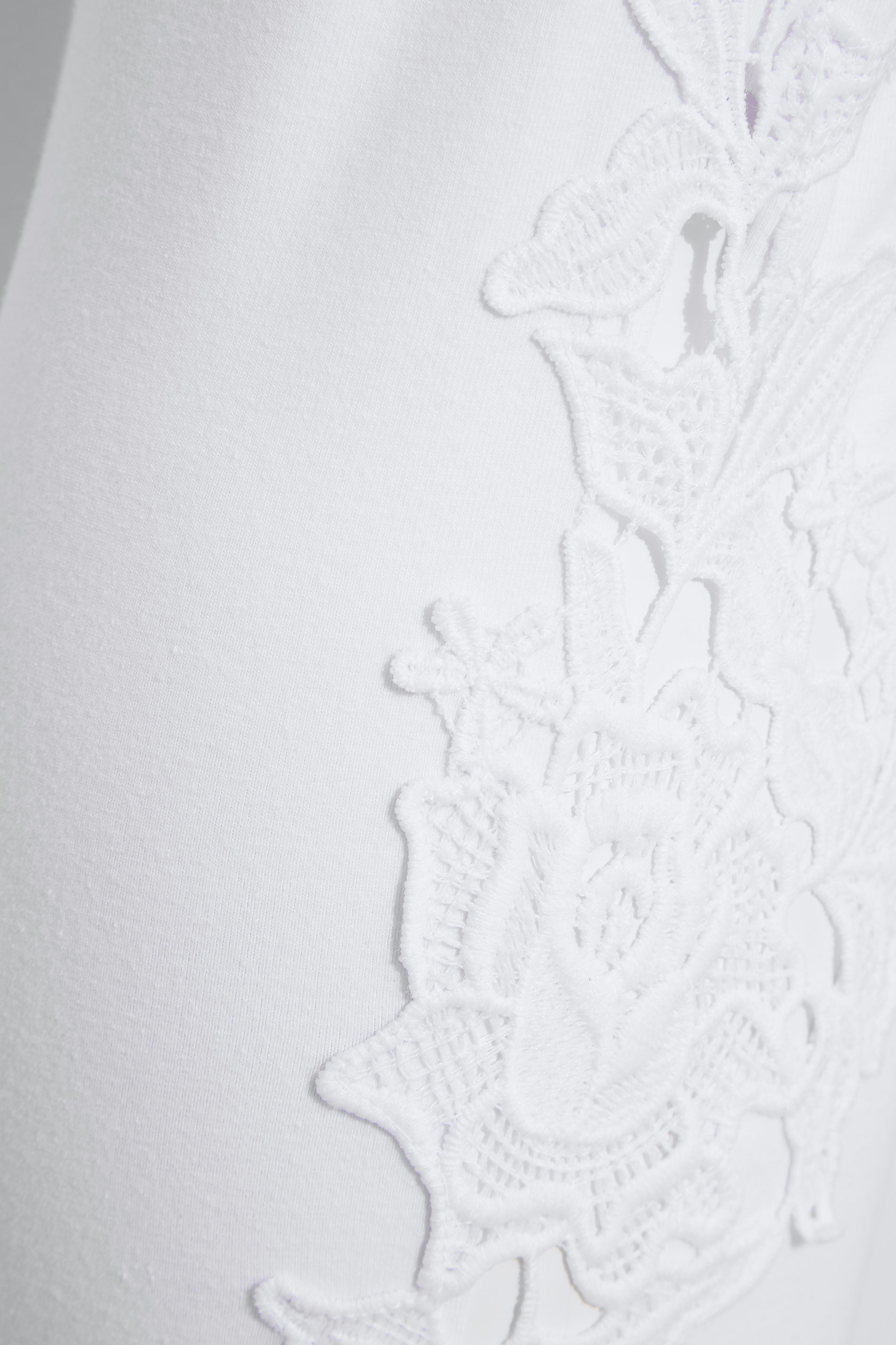 Plus Size White Lace Cropped Leggings | Yours Clothing 5