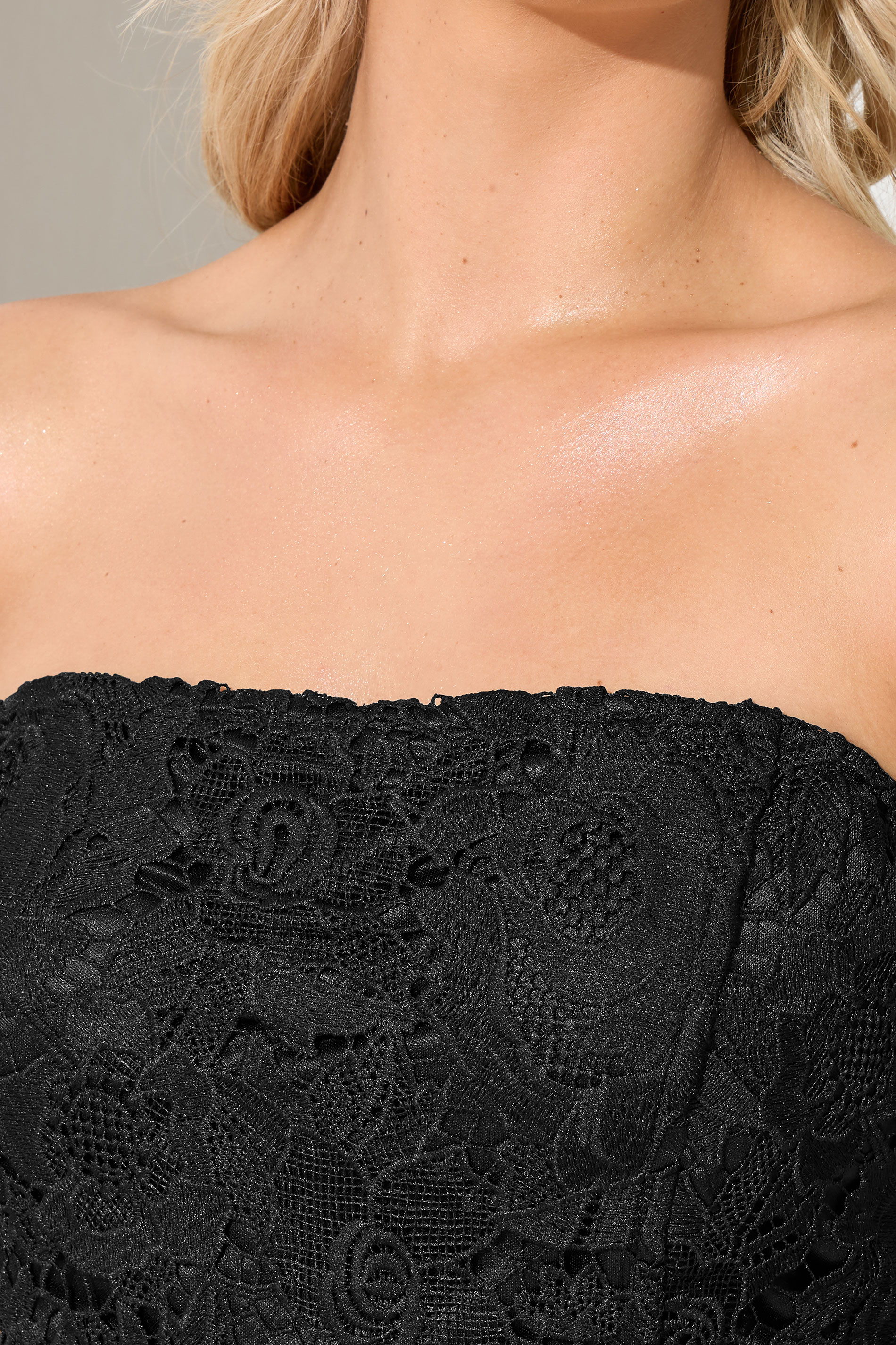 YOURS LONDON Plus Size Black Sleeveless Lace Maxi Dress | Yours Clothing 4
