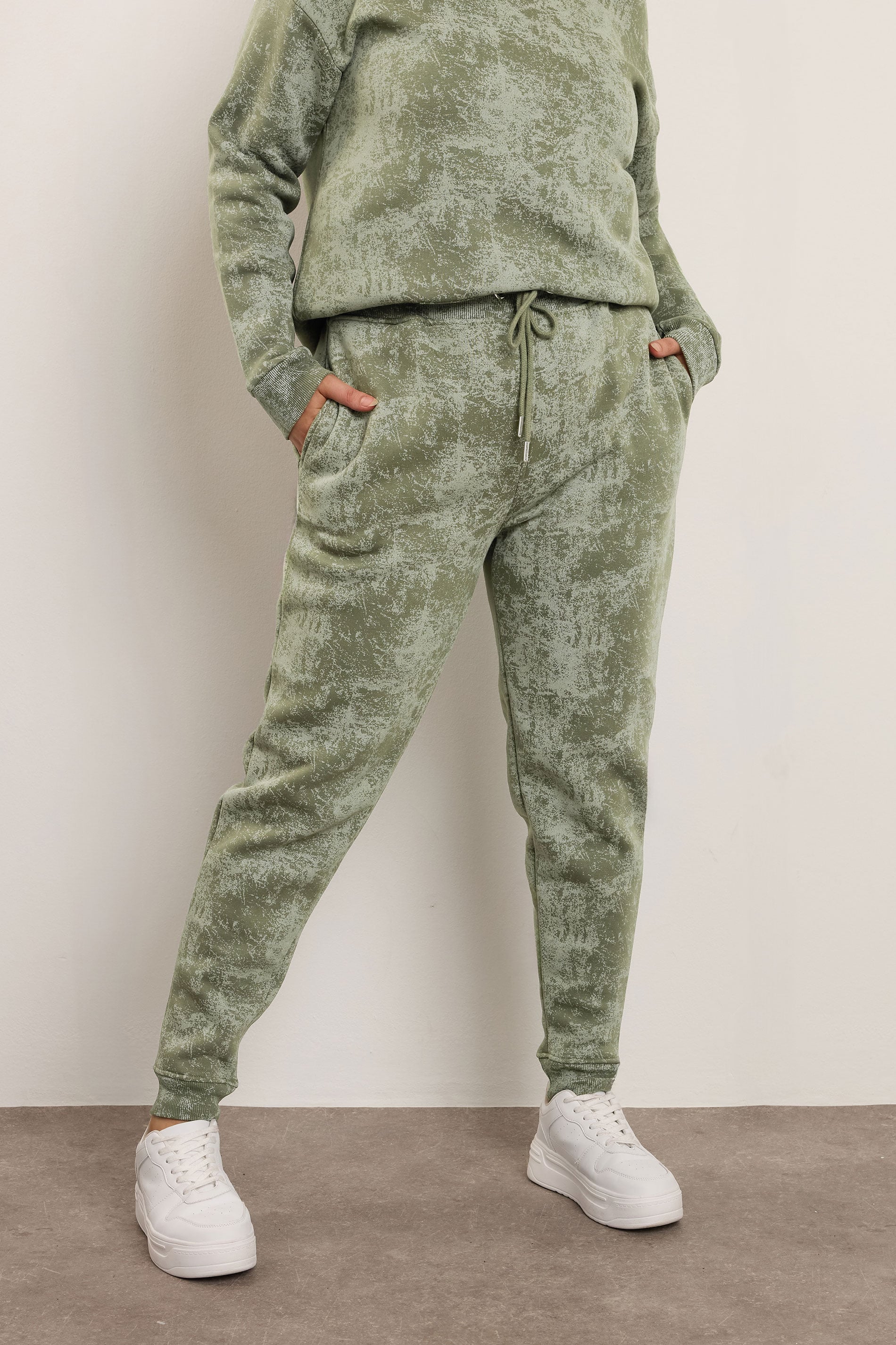 YOURS Plus Size Green Abstract Print Cuffed Joggers | Yours Clothing 3