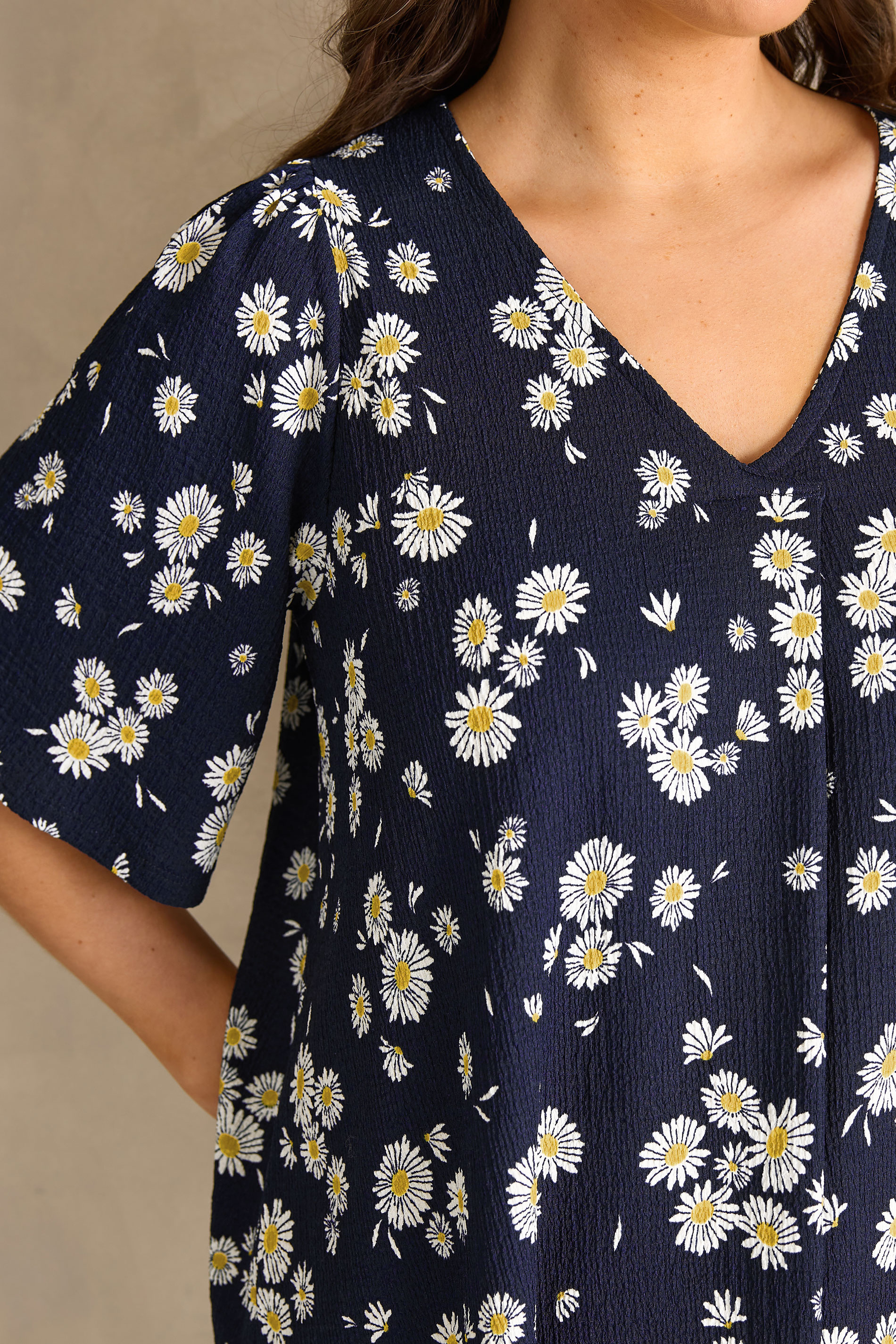 EVANS Plus Size Navy Blue Daisy Pleat Front Top | Evans 4