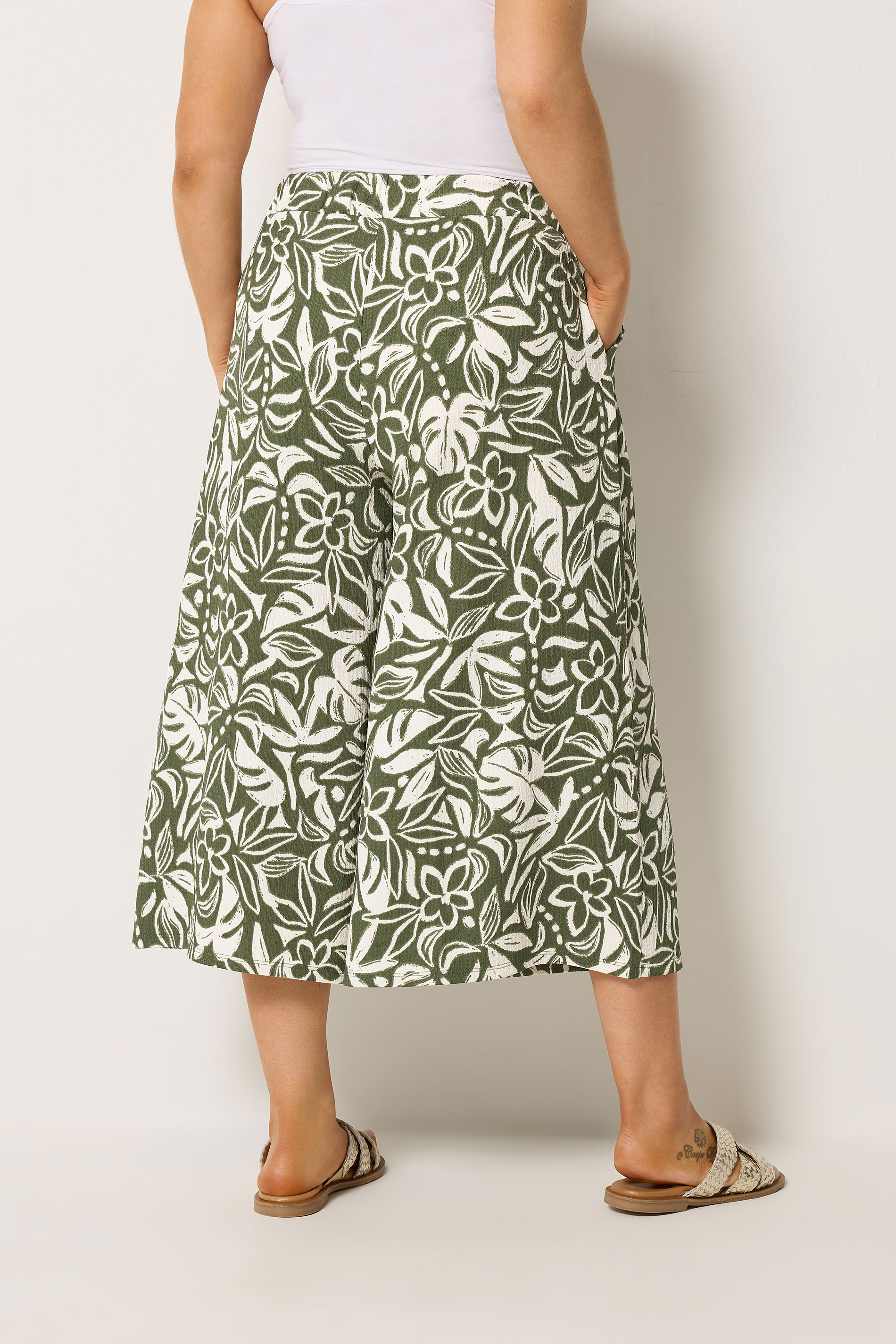 YOURS Plus Size Khaki Green Leaf Print Culottes | Yours Clothing 4
