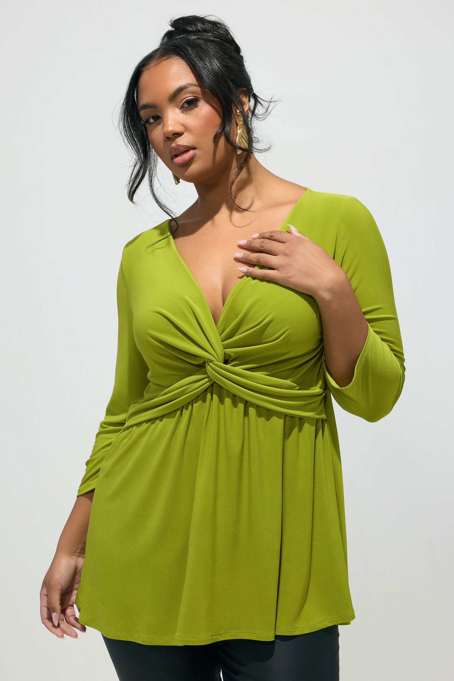 YOURS LONDON Plus Size Green Knot Front Top | Yours Clothing 3