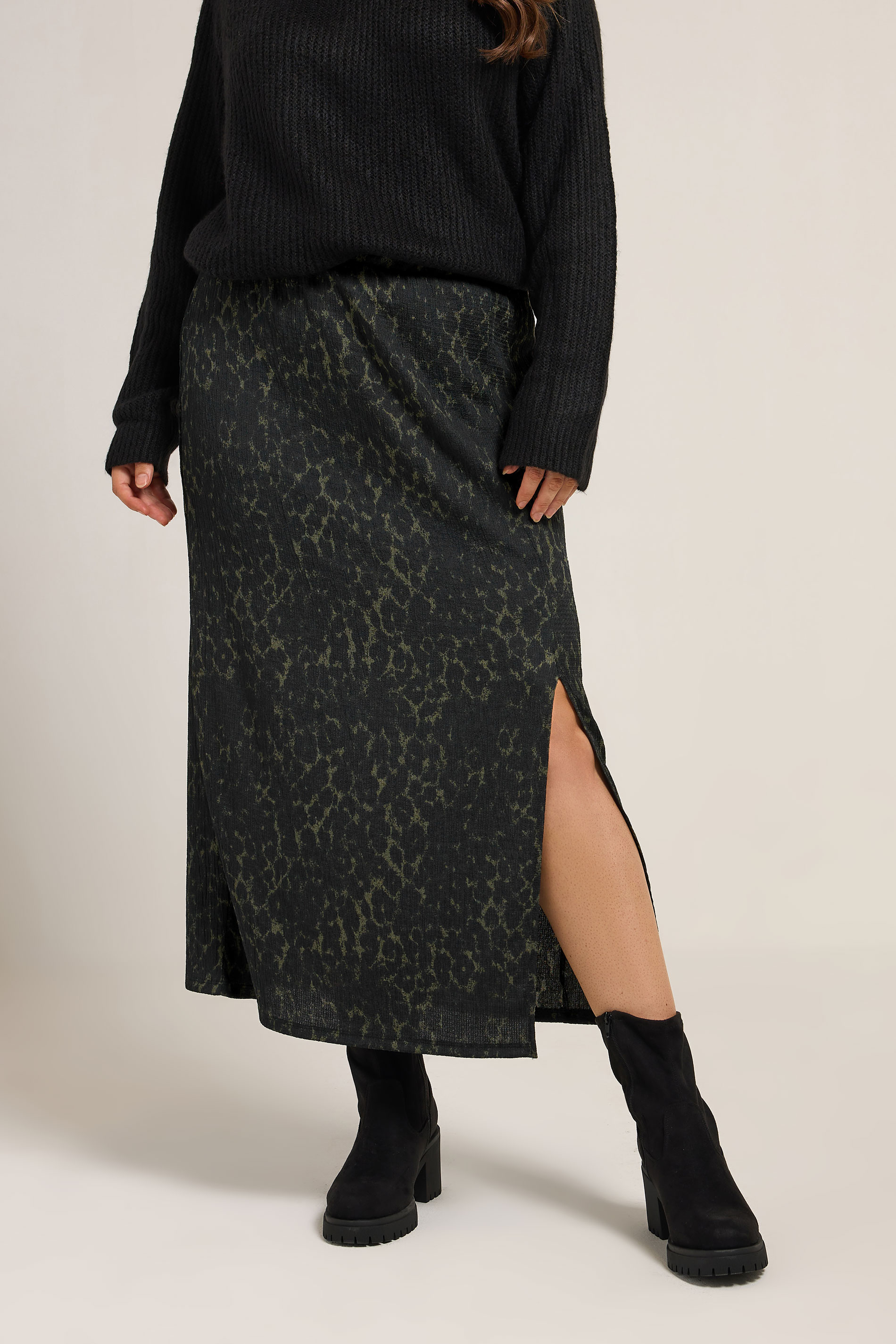 YOURS Plus Size Khaki Green Leopard Print Textured Tube Skirt | Yours Clothing 1