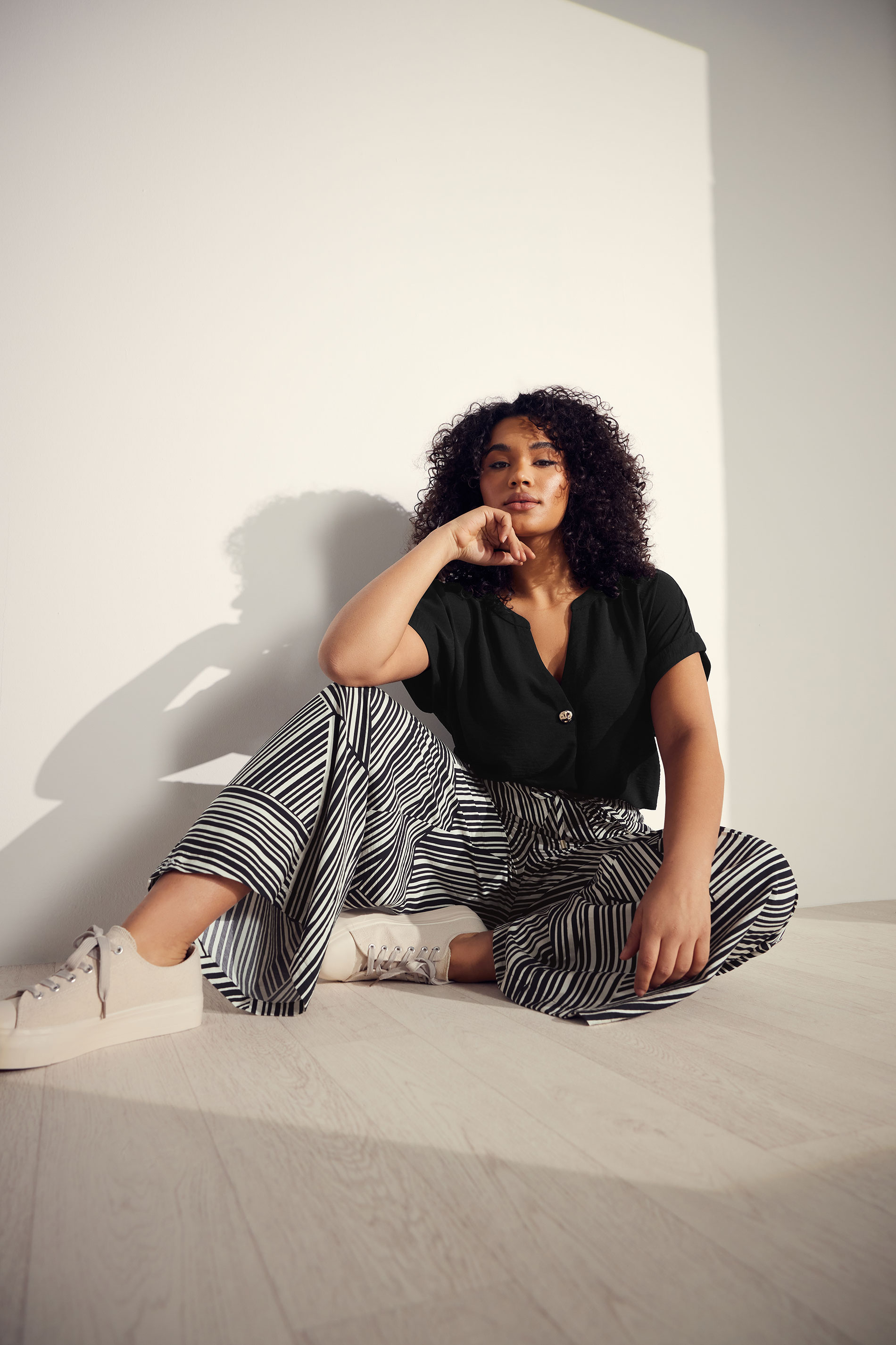 EVANS Plus Size Black Stripe Print Wide Leg Trousers | Evans 3