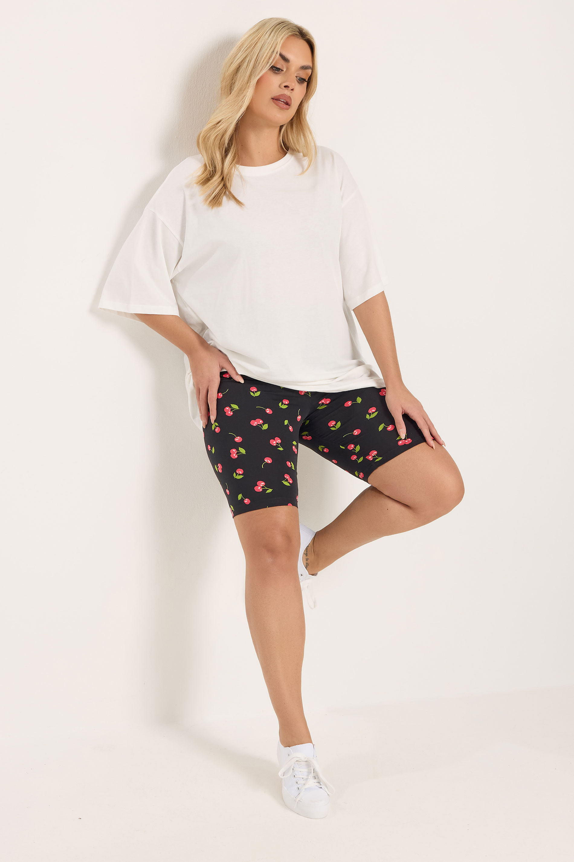 YOURSET 2 PACK Plus Size Black Cherry Cycling Shorts | Yours Clothing 5