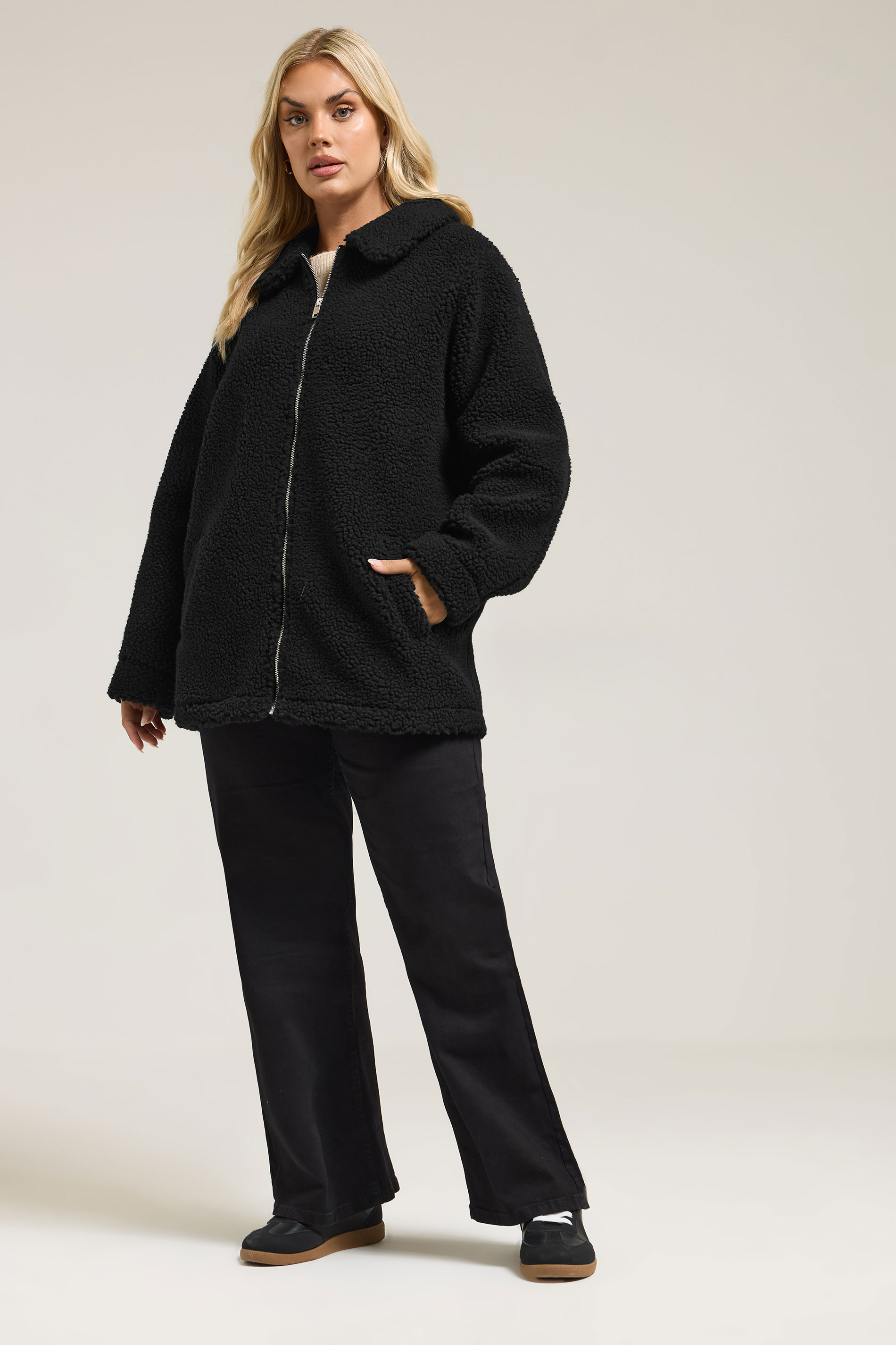 YOURS Plus Size Black Heavyweight Teddy Fleece | Yours Clothing  4