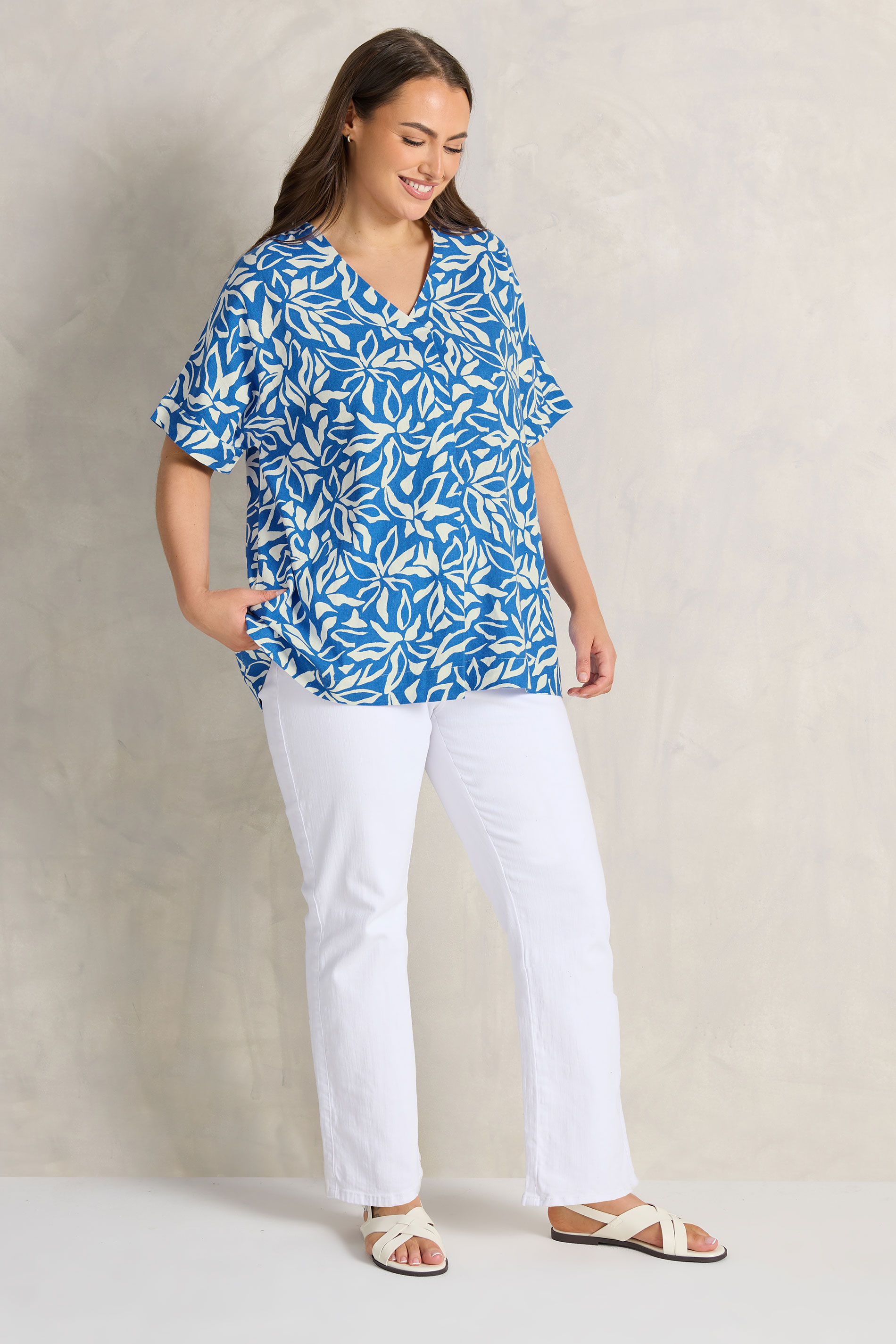 EVANS Plus Size Blue Leaf Print Premium Linen Front Pleat Top | Evans 1