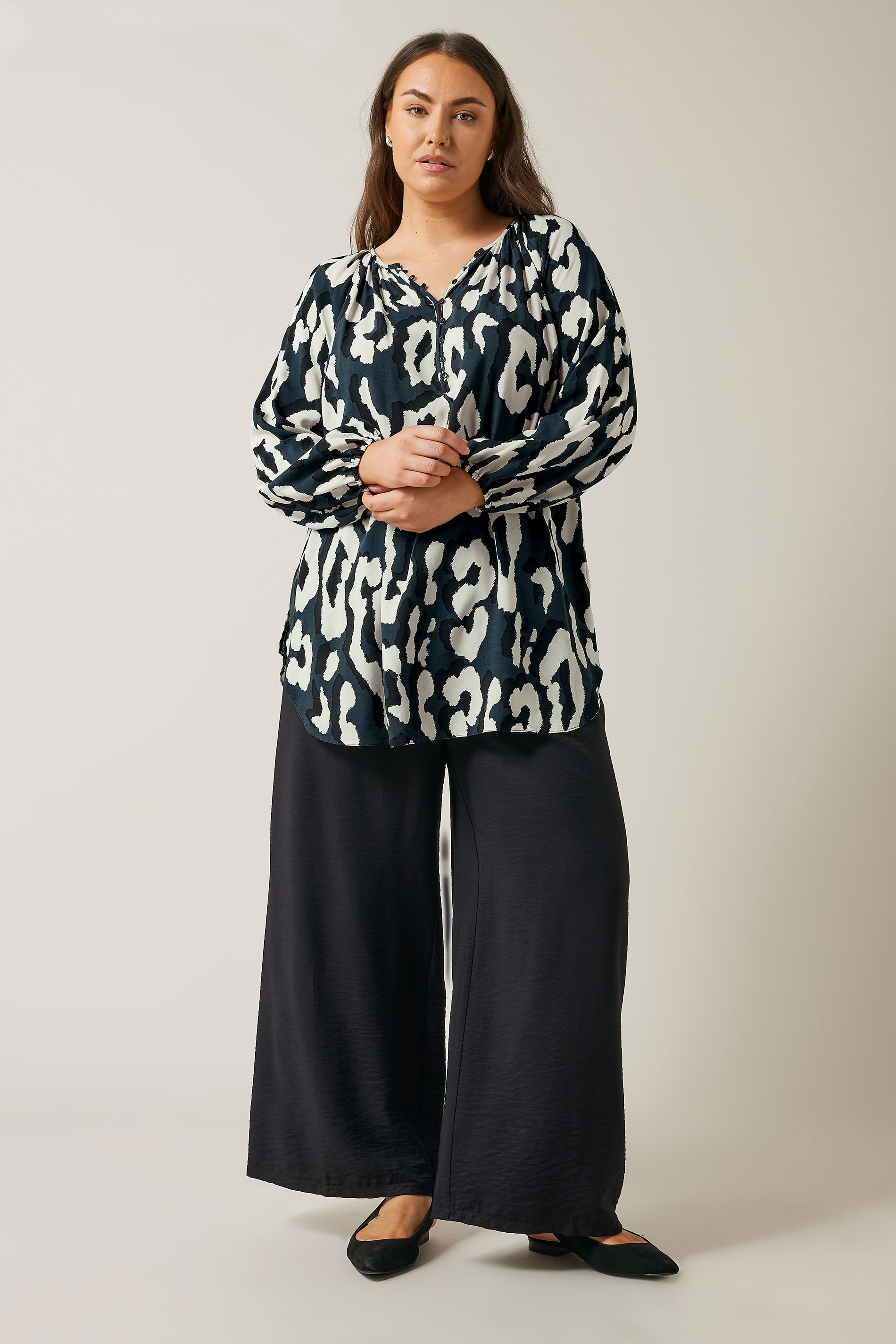 EVANS Plus Size Navy Blue Animal Print Long Sleeve Blouse | Evans 2