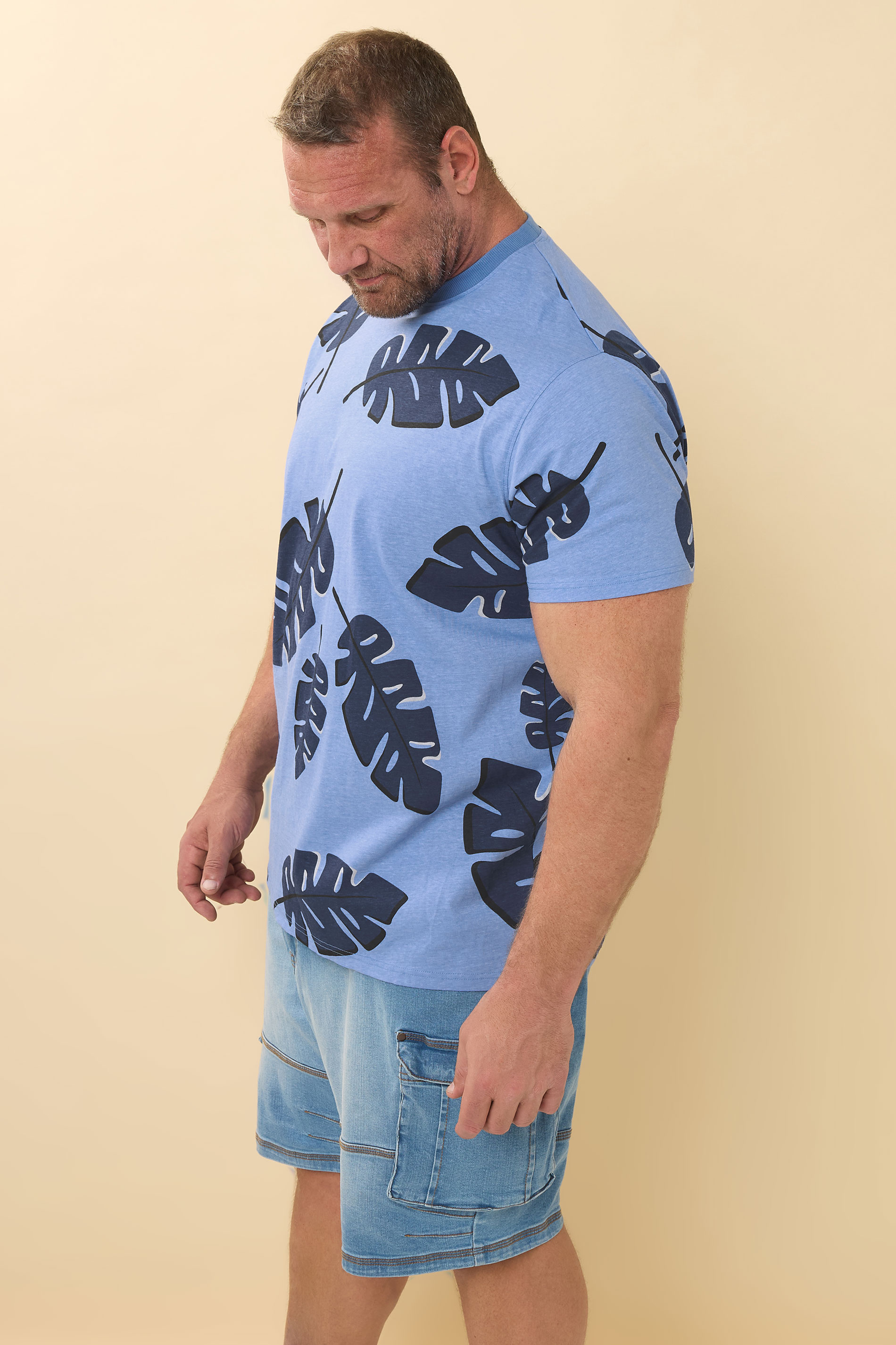 https://cdn.mandco.com/Images/ProductImages/76741a21-51e8-4f_701796_D.jpg