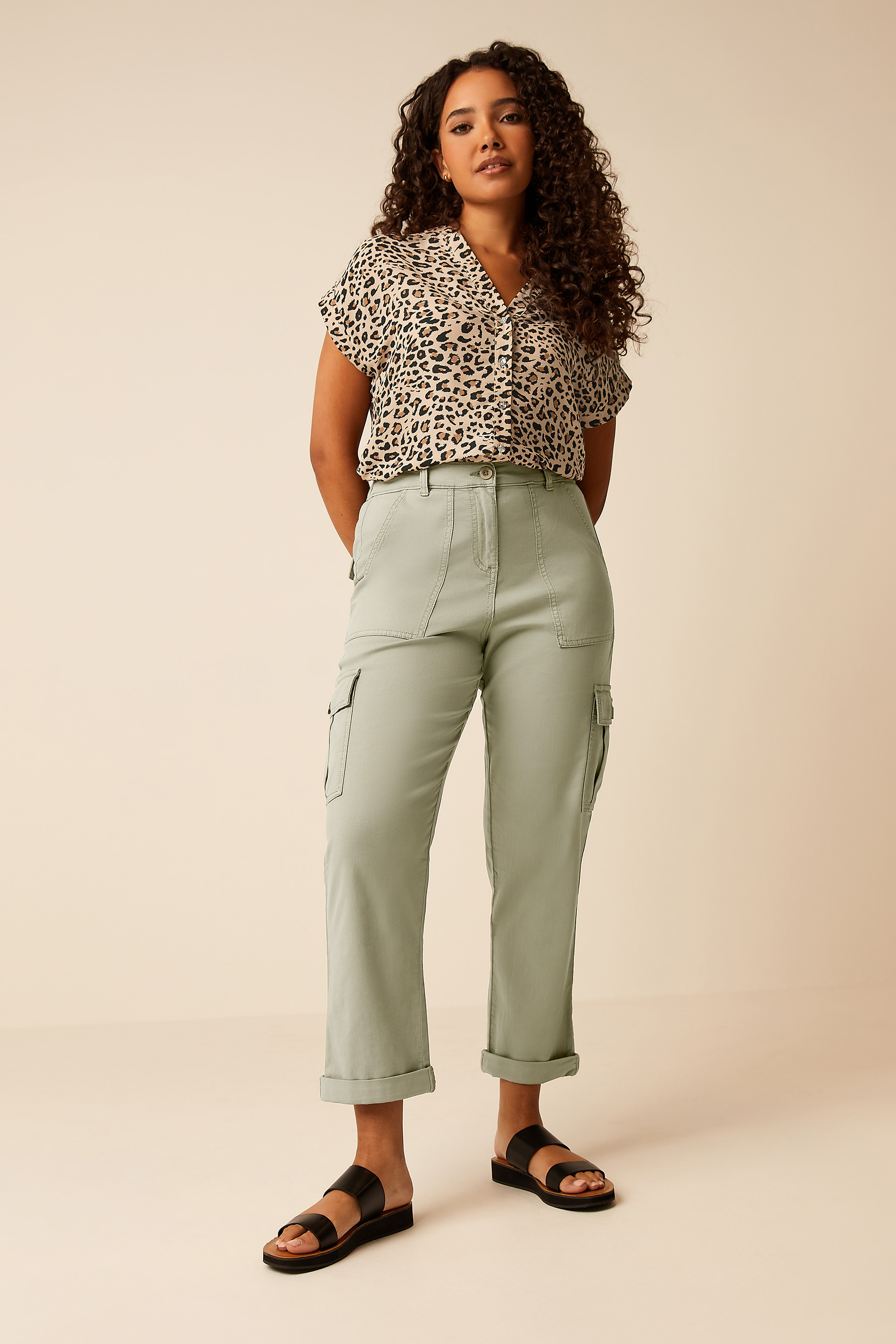 Low-waisted cargo trousers - Dark greige - Ladies | H&M