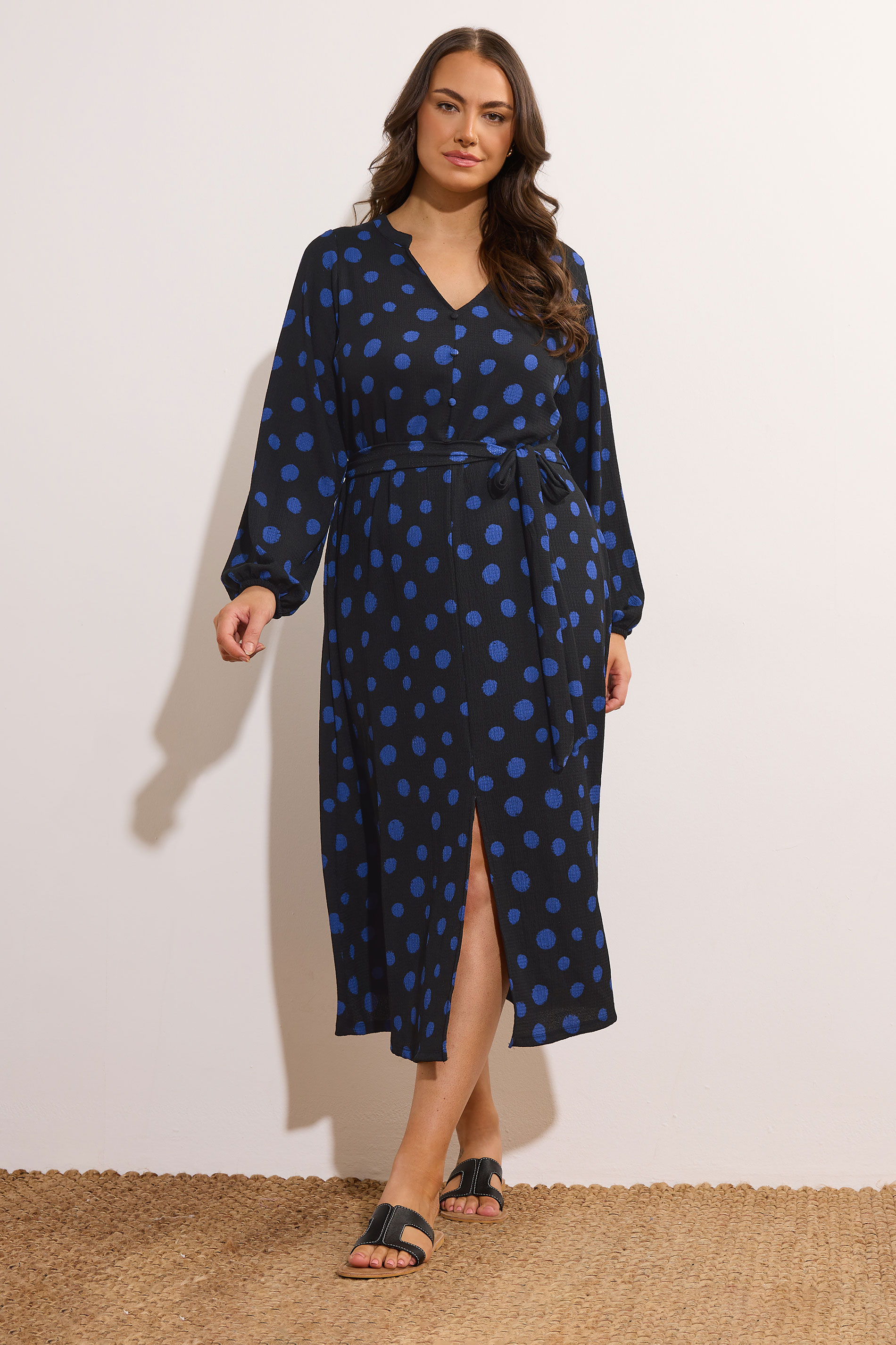 EVANS Plus Size Black & Blue Spot Print Split Front Dress | Yours Clothing  3